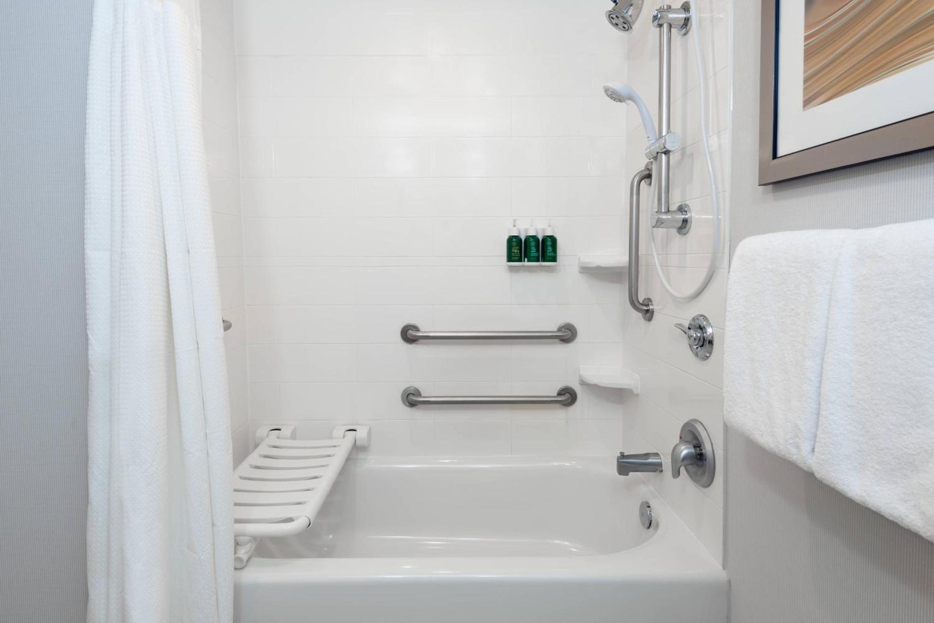 Courtyard by Marriott Buffalo Airport photo 19