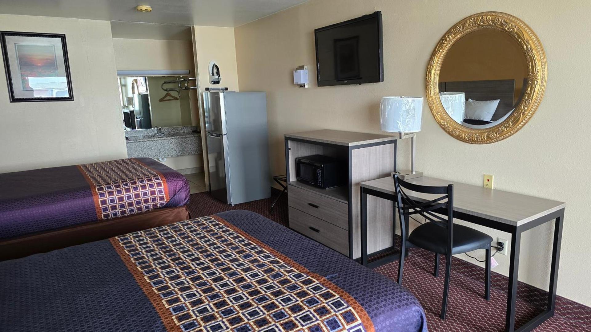 Texan Inn and Suites Monahans photo 7