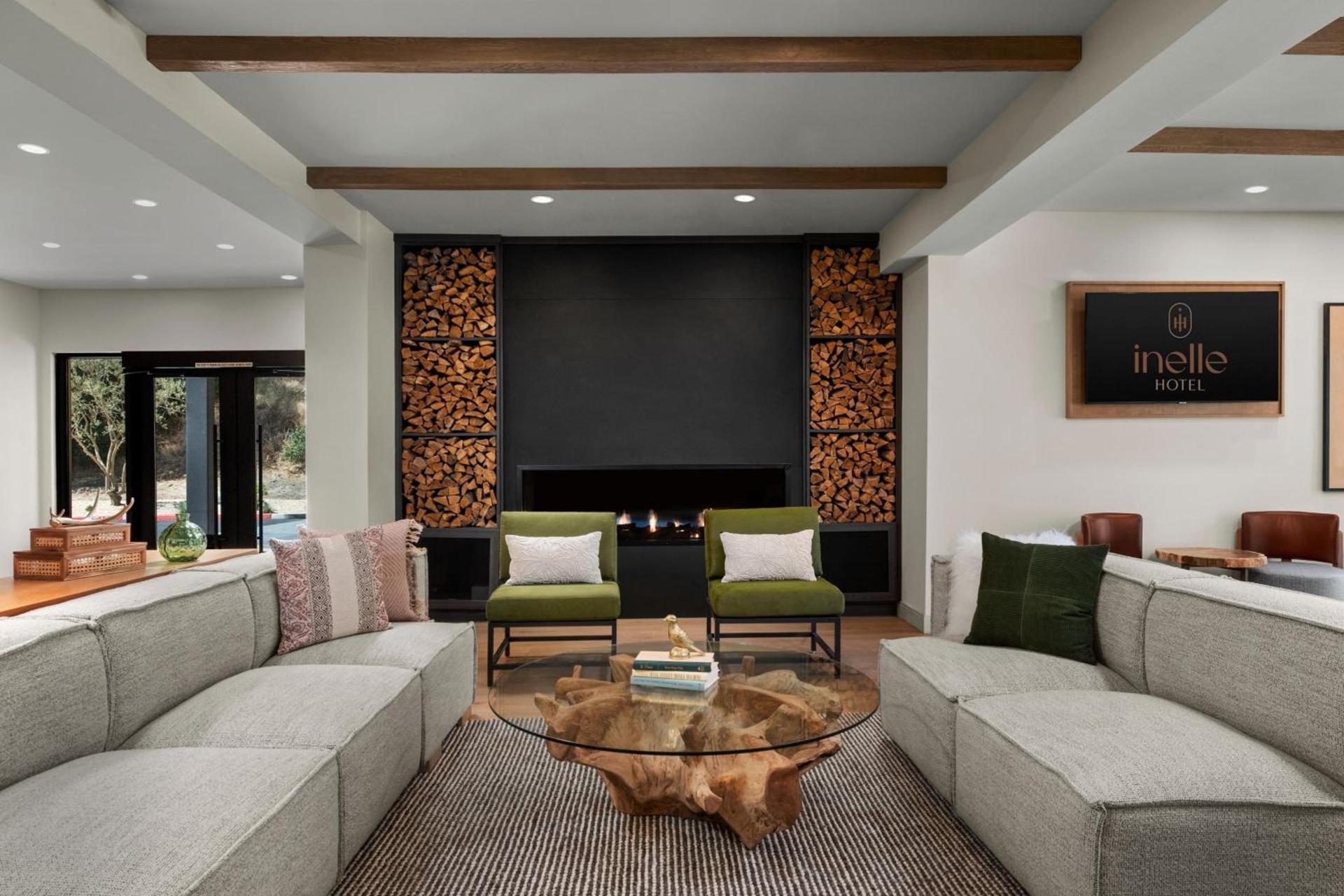 The Inelle, Oakhurst Yosemite, a Tribute Portfolio Hotel photo 5