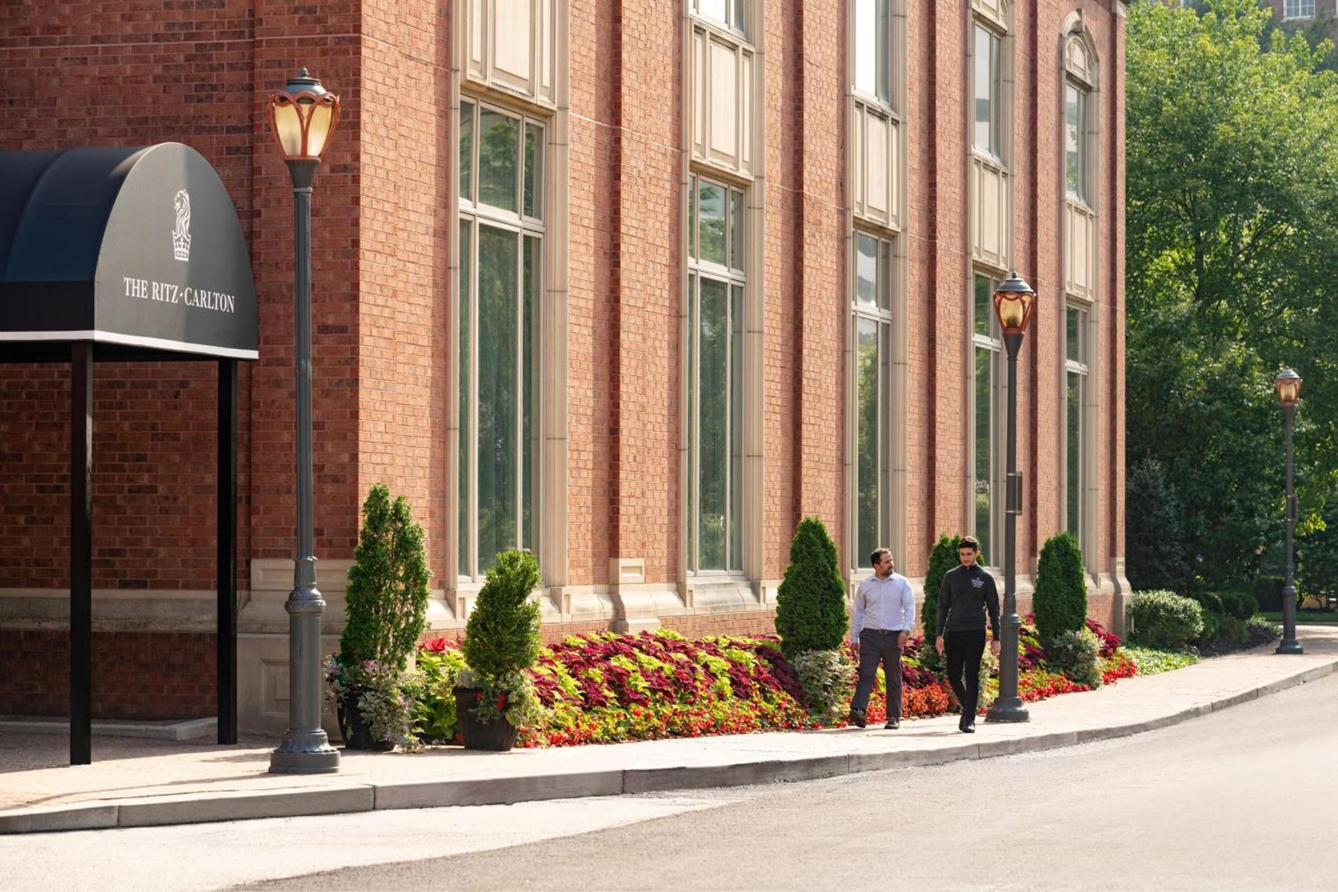 The Ritz-Carlton, St. Louis photo 2