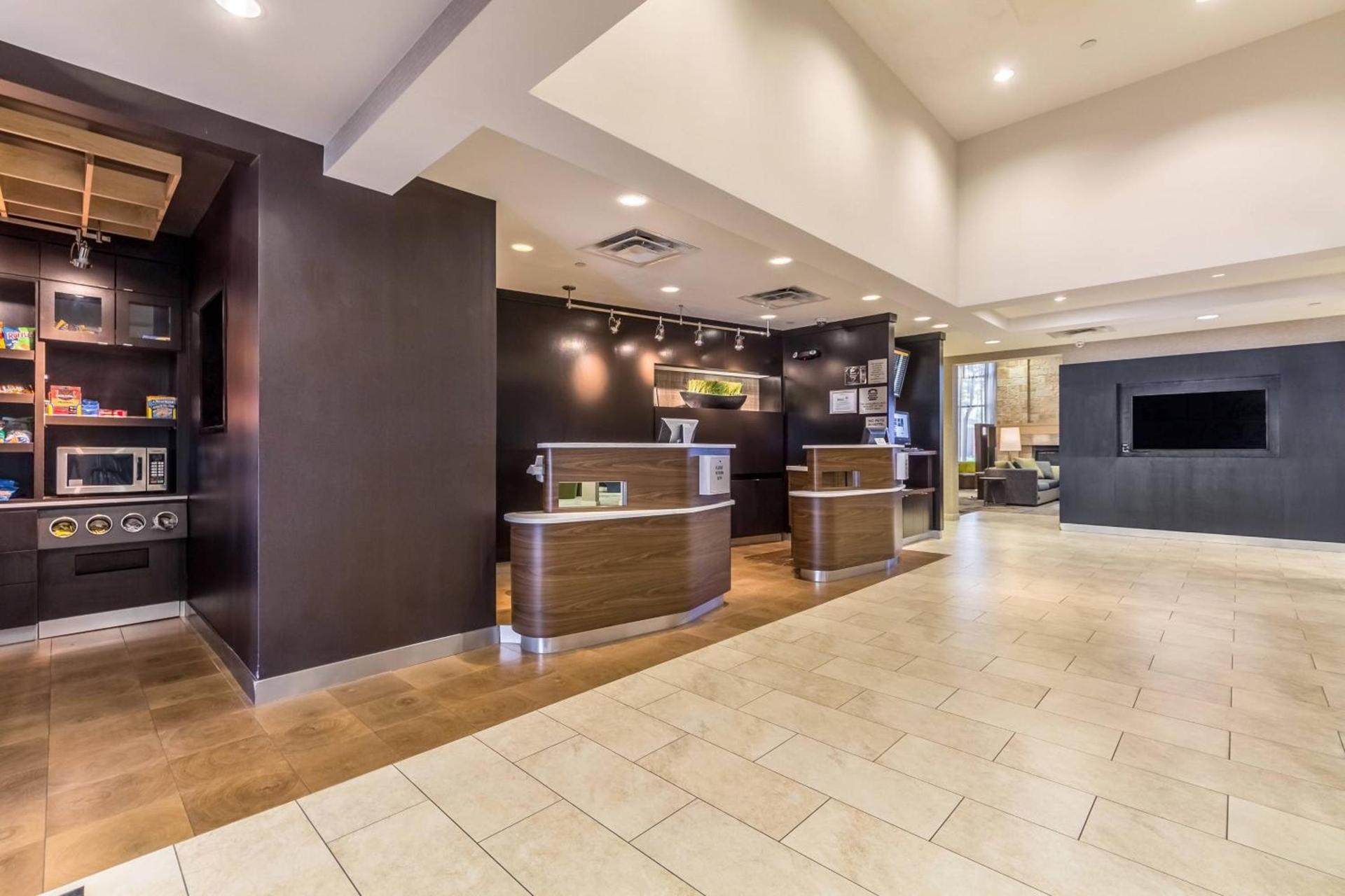 Courtyard Dallas DFW Airport South/Irving photo 3