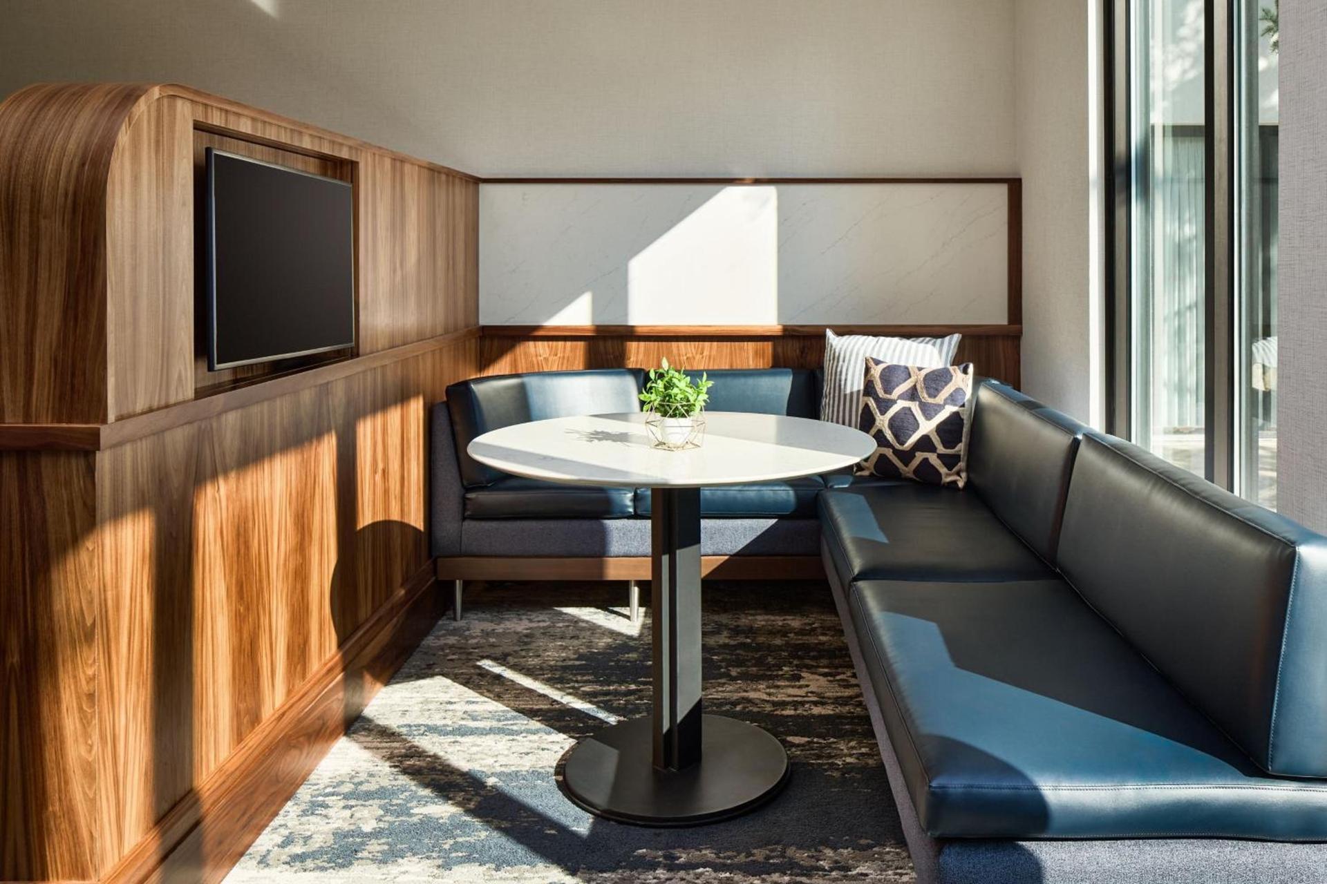 Courtyard by Marriott Fort Collins photo 54