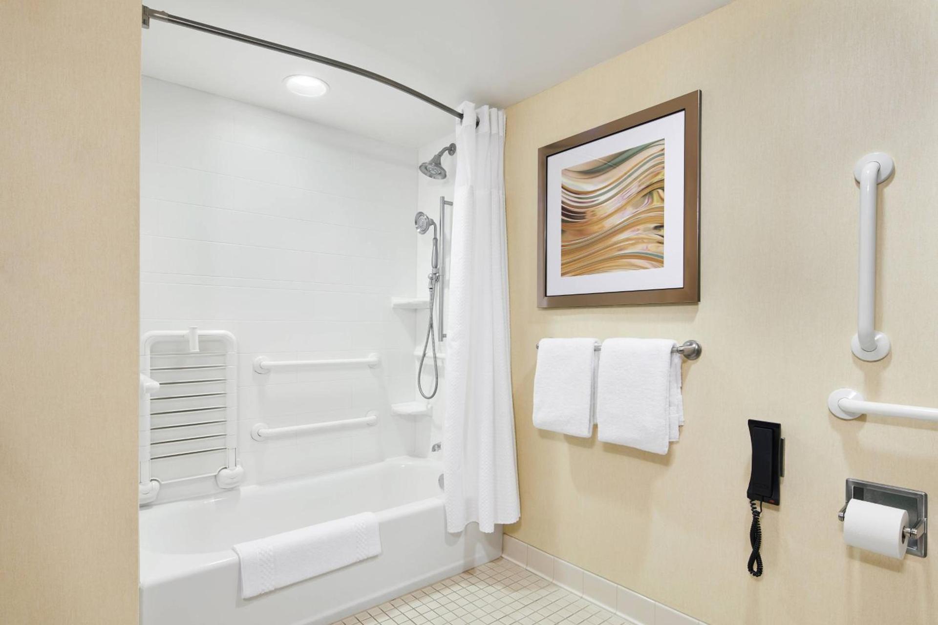 Courtyard by Marriott Newark Downtown photo 19