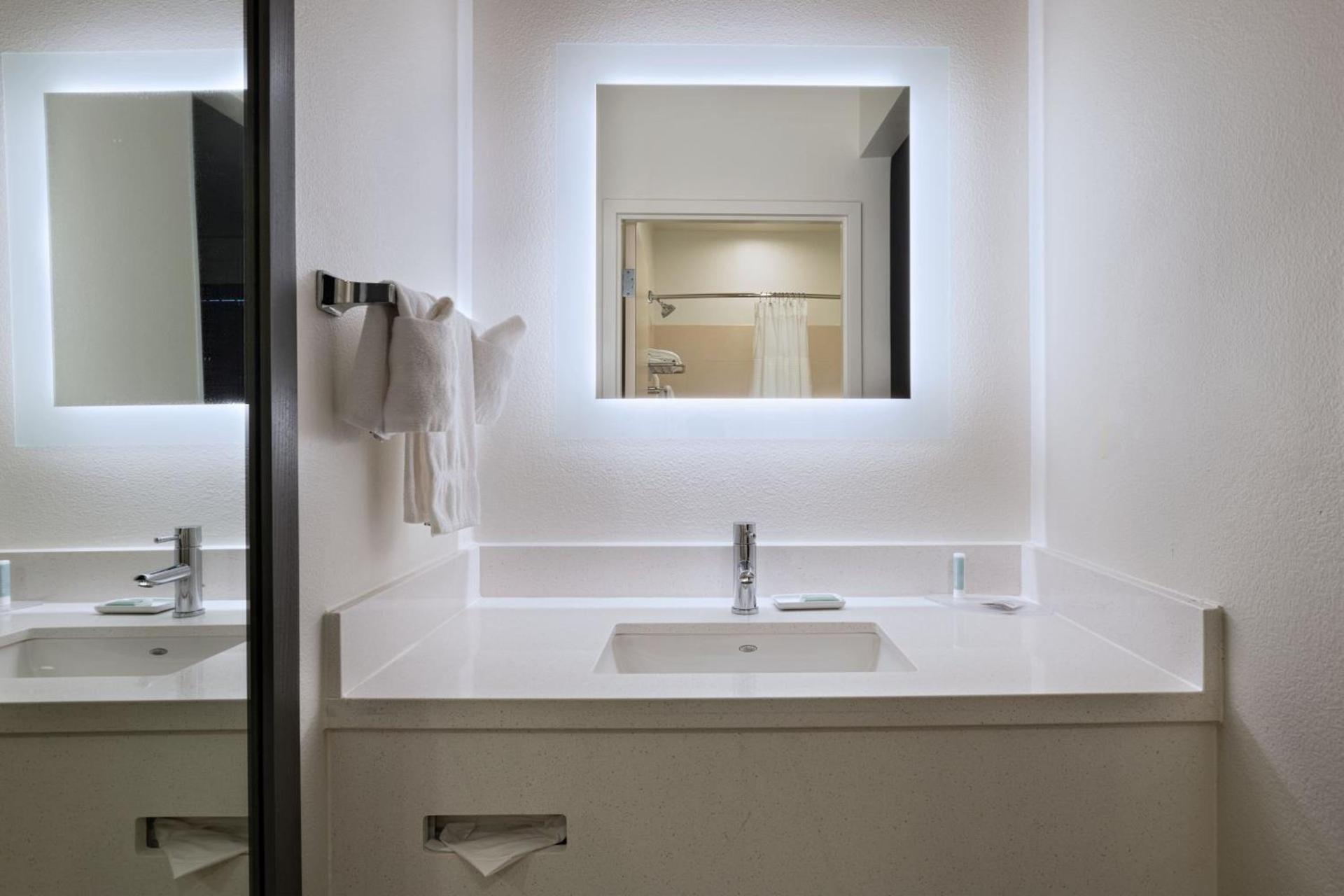 SpringHill Suites by Marriott Dallas DFW Airport East Las Colinas Irving photo 12