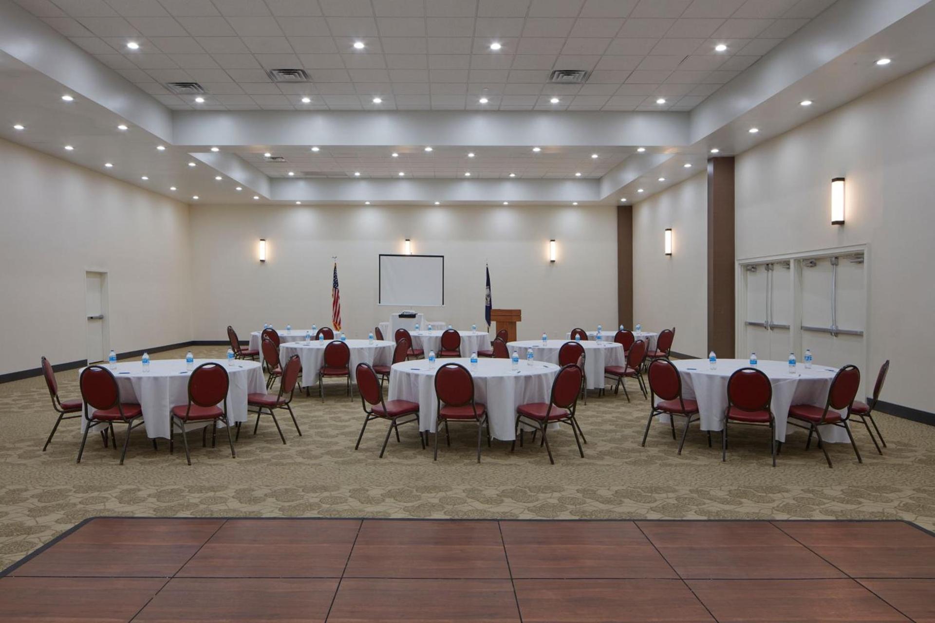 Four Points by Sheraton Virginia Beach Oceanfront photo 45