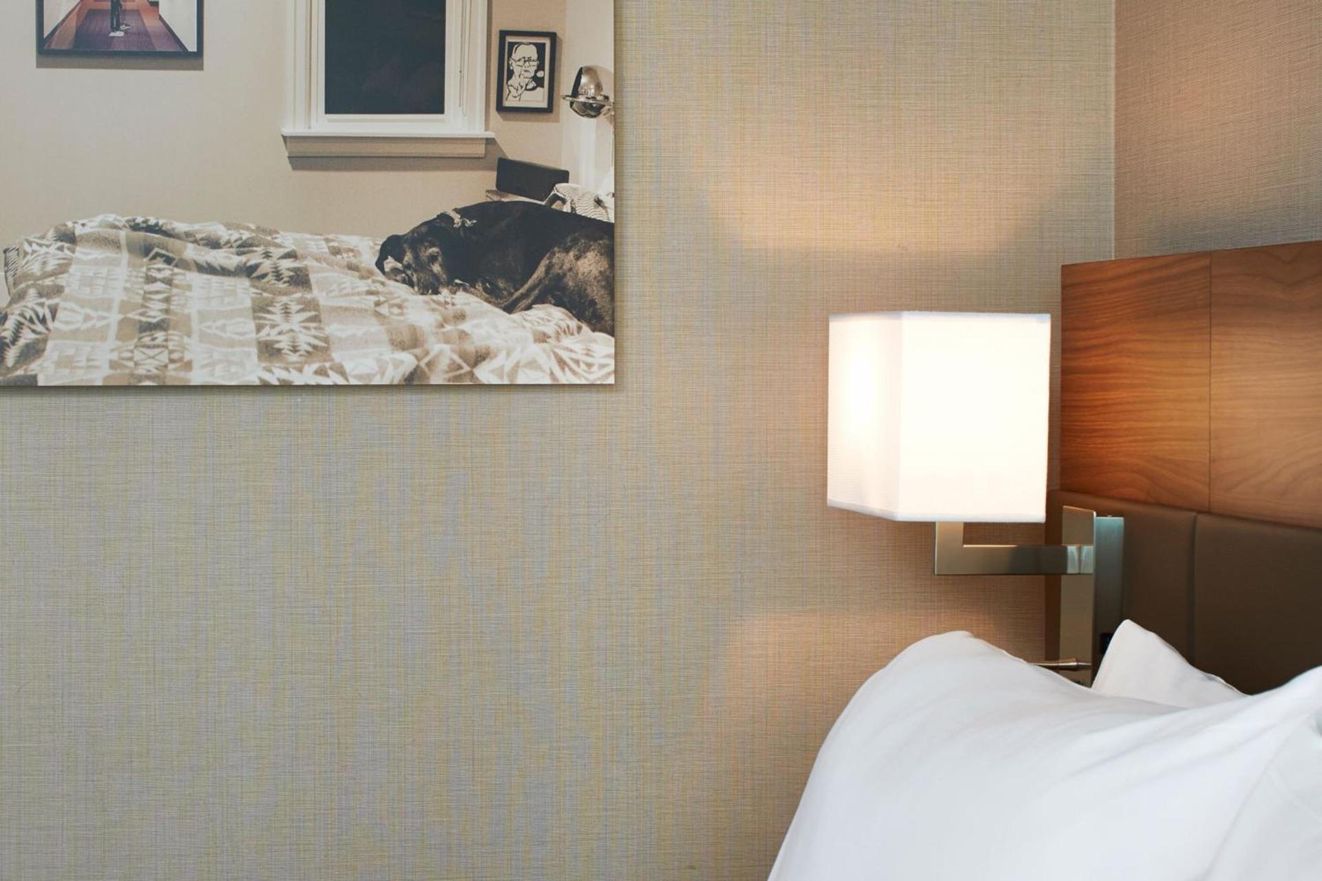 AC Hotel by Marriott Seattle Bellevue/Downtown photo 12