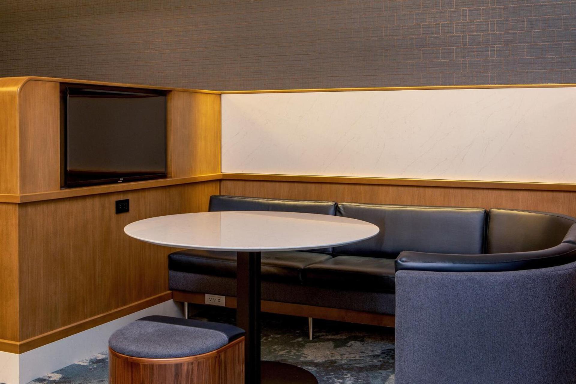 Courtyard by Marriott Times Square West photo 17