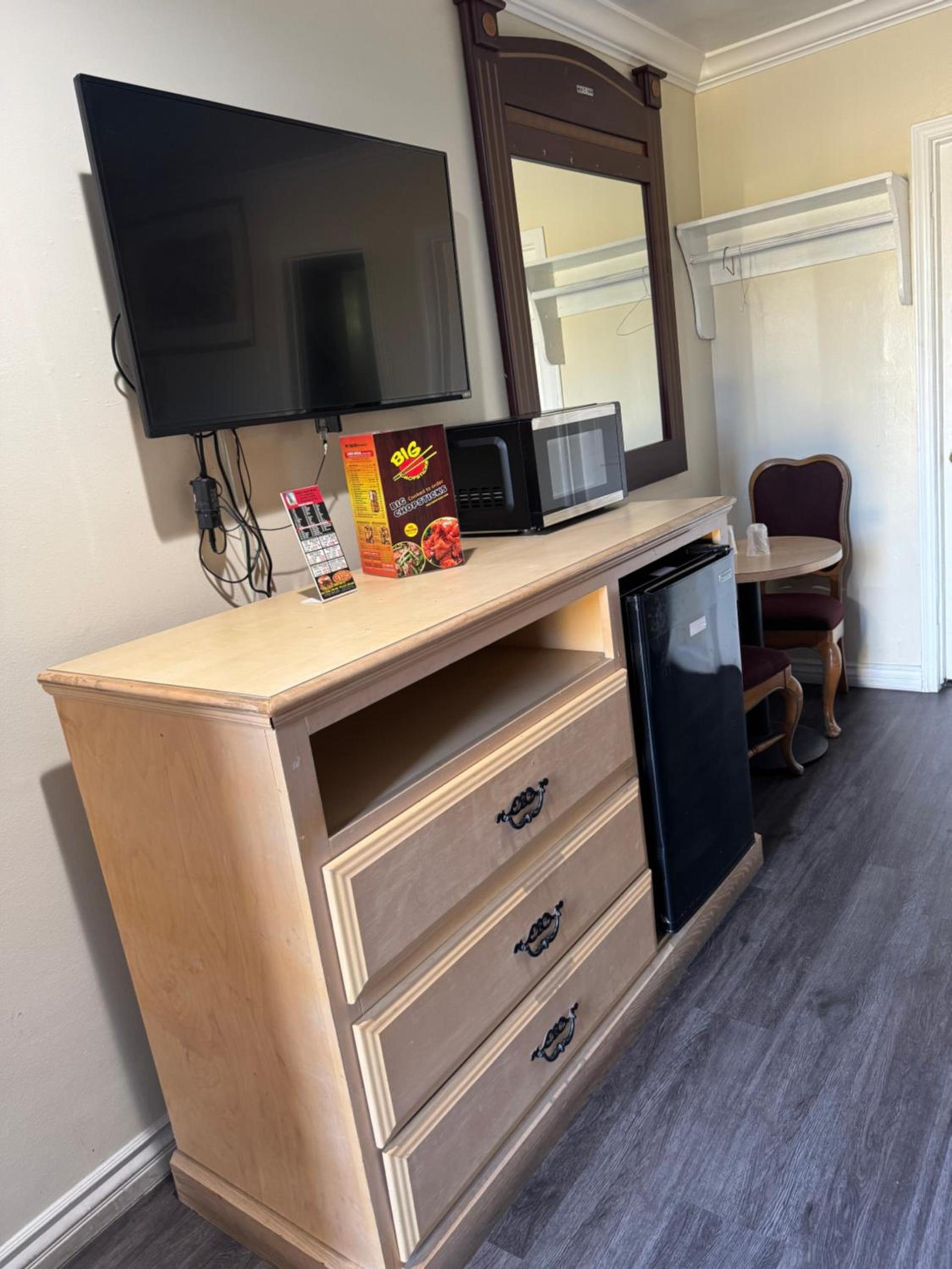 Robinhood Motel Anaheim West photo 21
