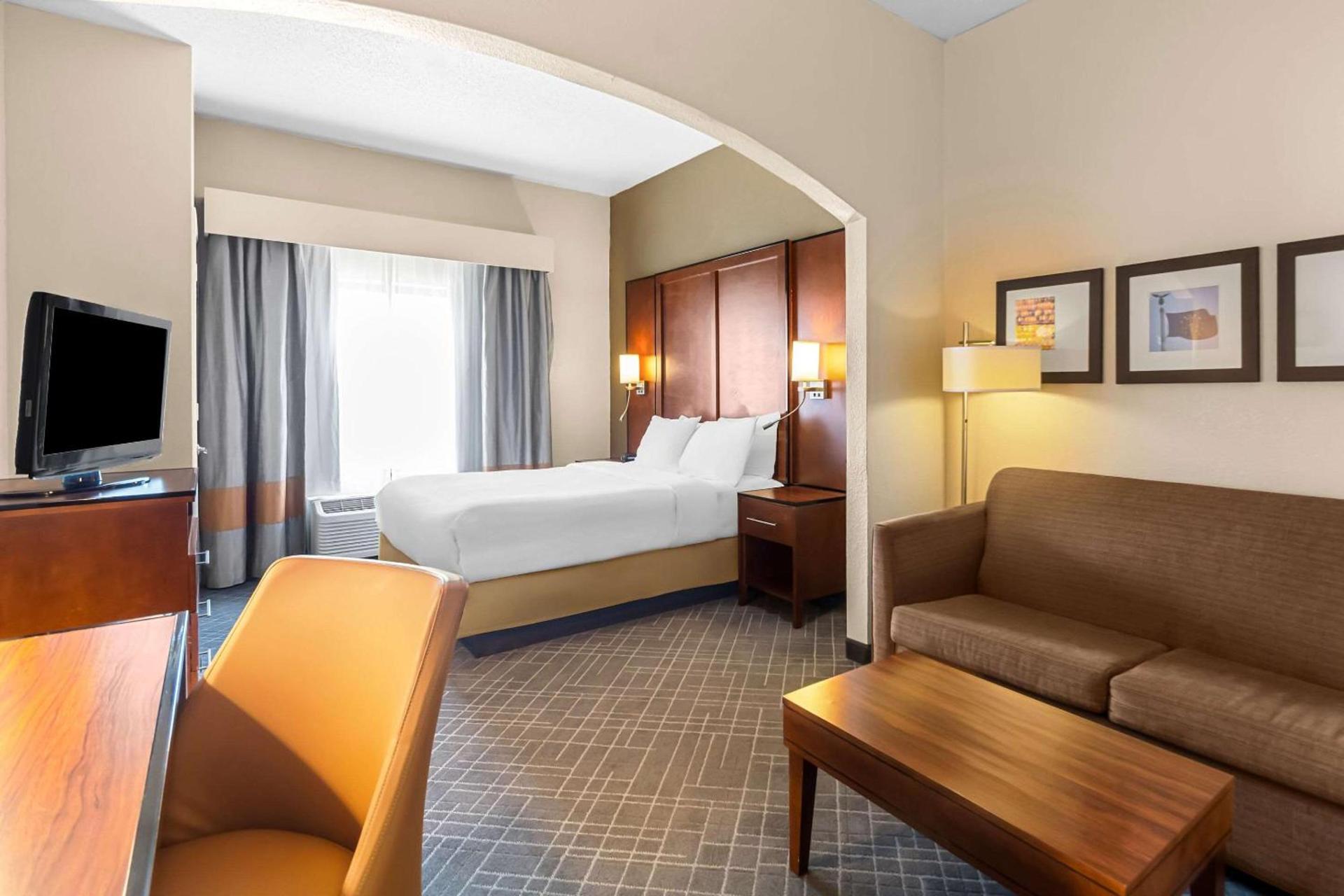 Comfort Suites Vincennes photo 6