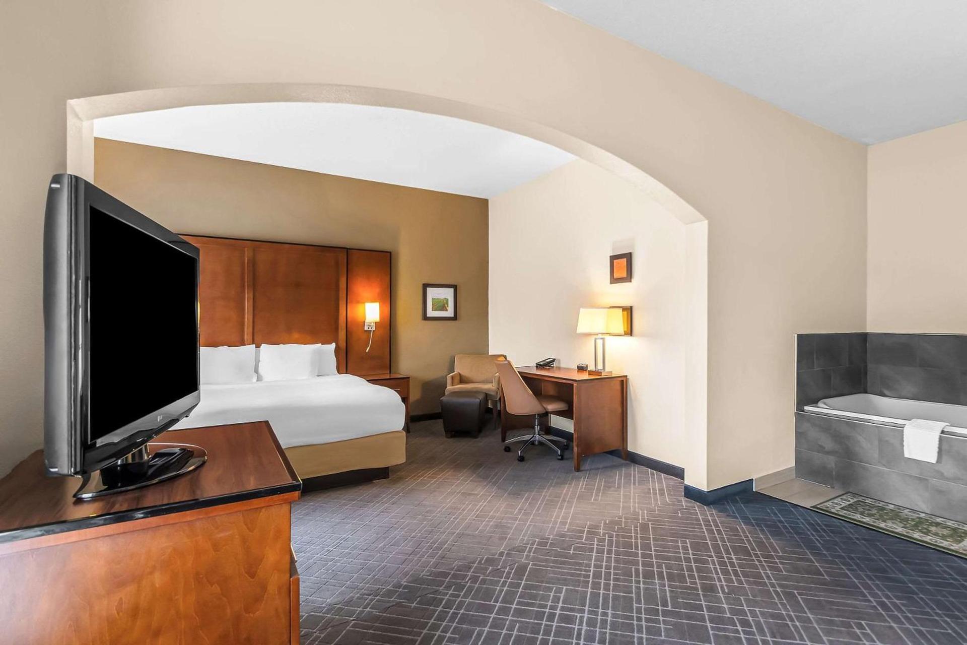 Comfort Suites Vincennes photo 19