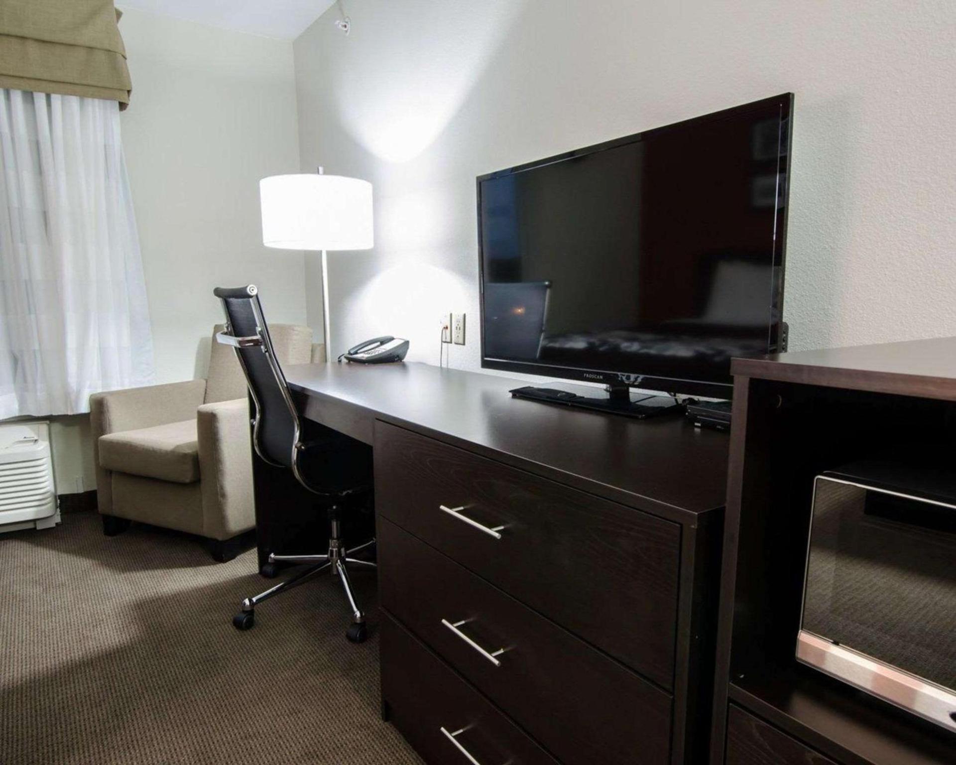 Sleep Inn & Suites And Conference Center Downtown photo 6