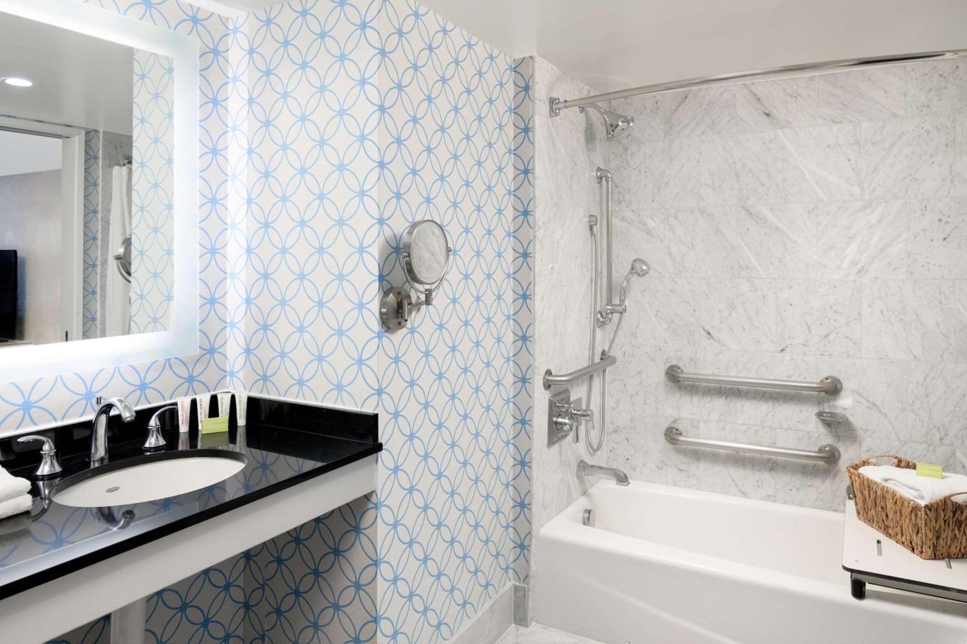 Hyatt Centric Delfina Santa Monica photo 93