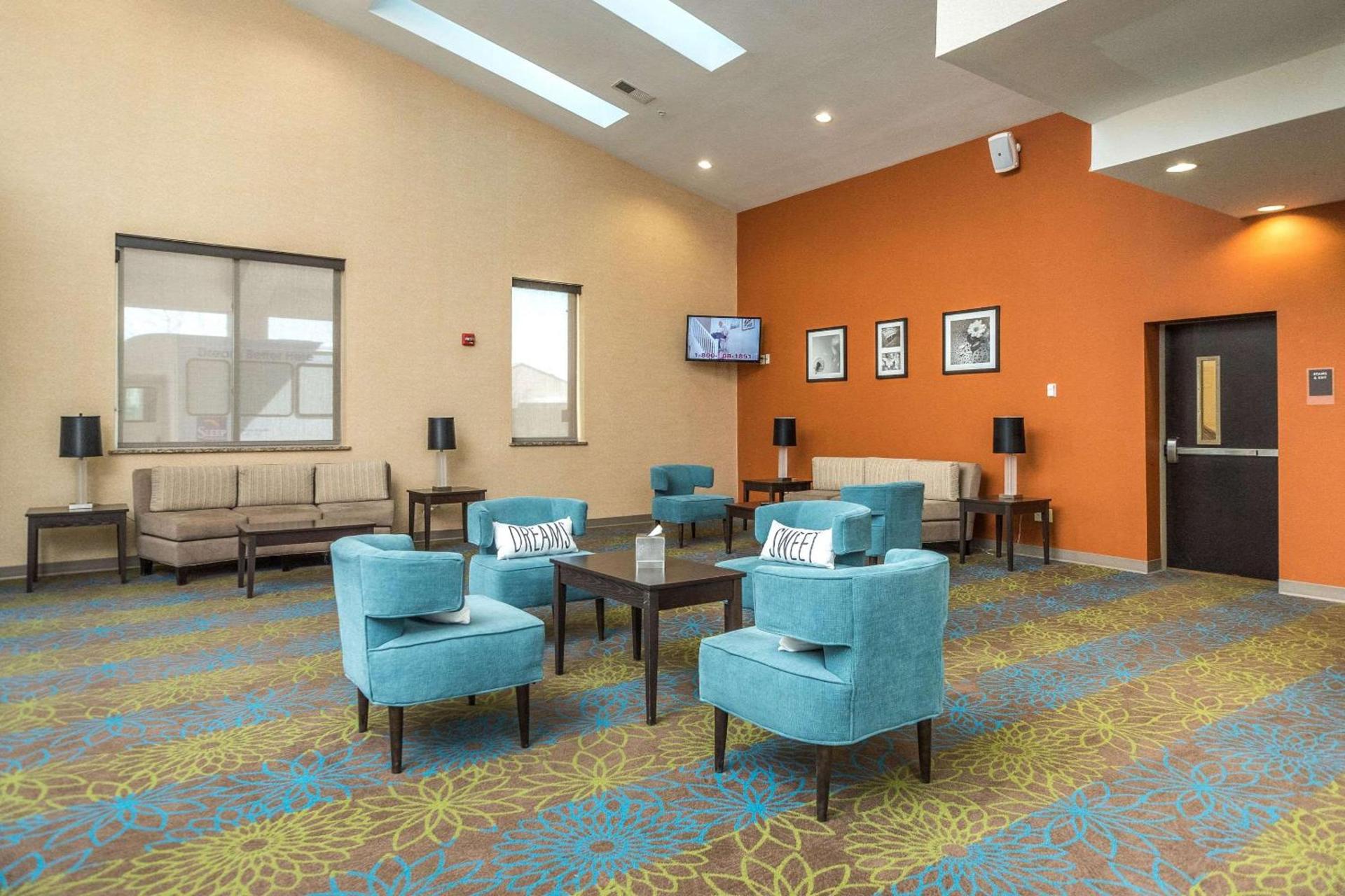 Sleep Inn & Suites And Conference Center Downtown photo 4