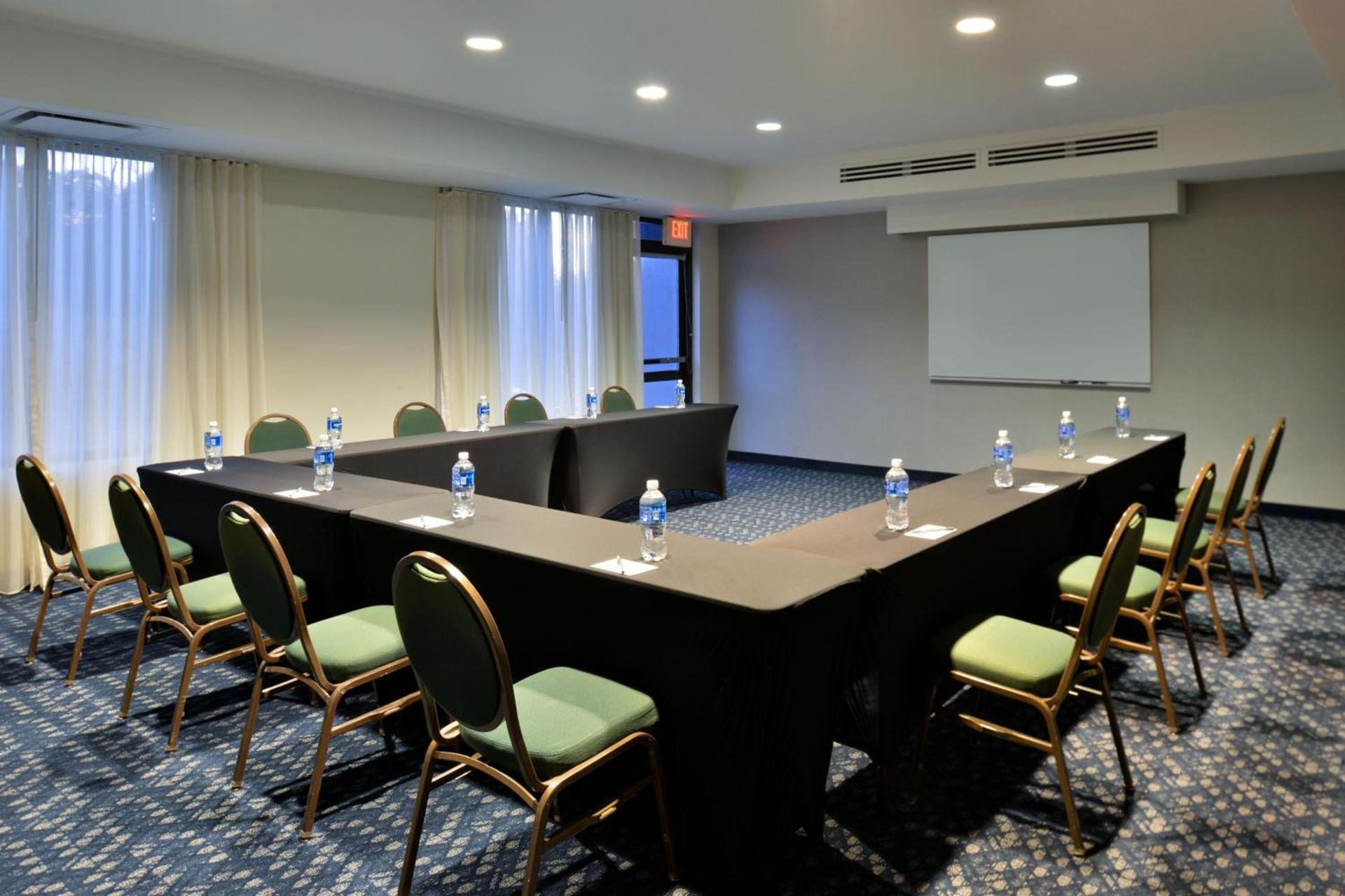 Courtyard by Marriott Harrisburg Hershey photo 31