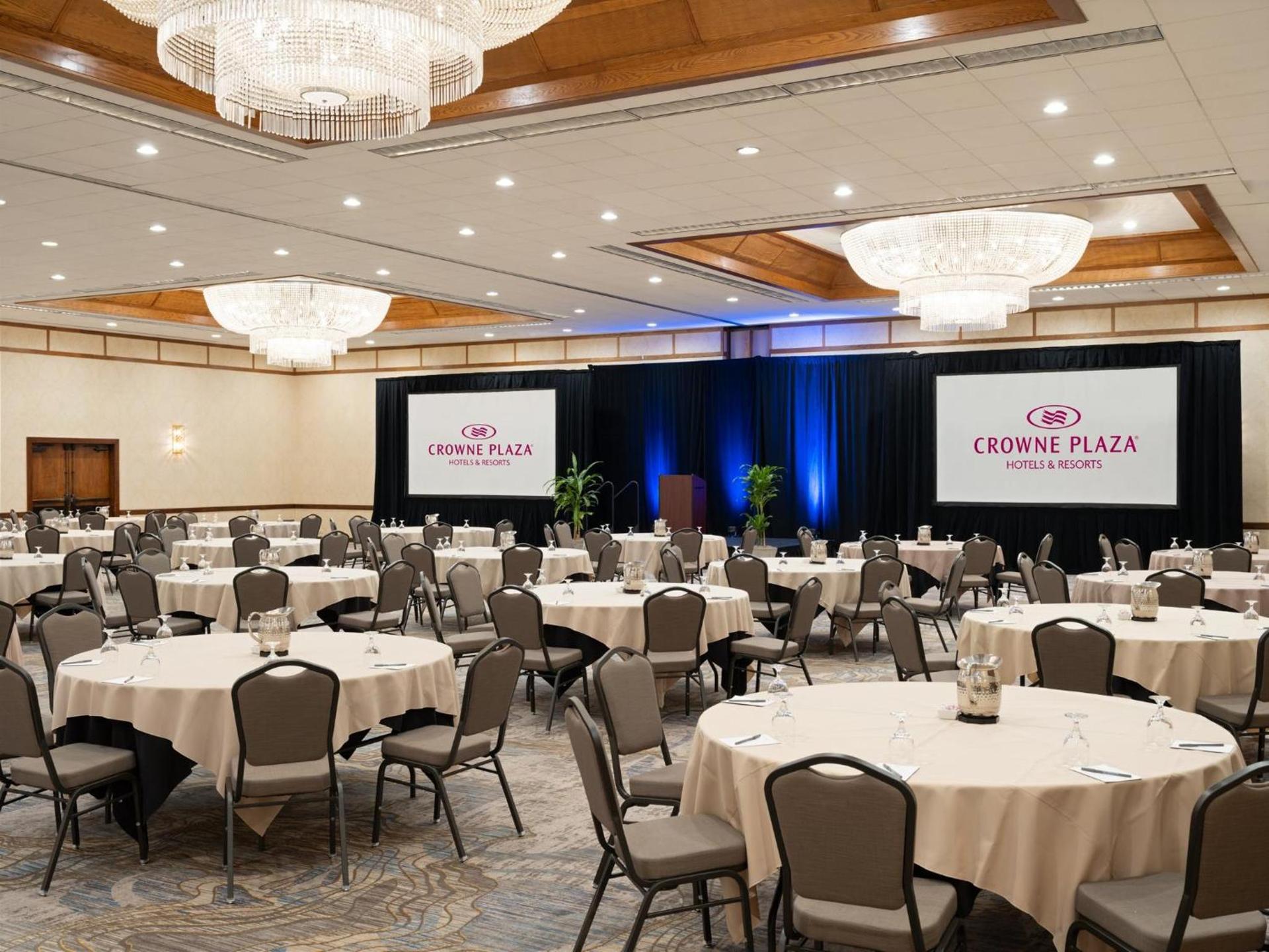 Crowne Plaza Phoenix - Chandler Golf Resort by IHG photo 99