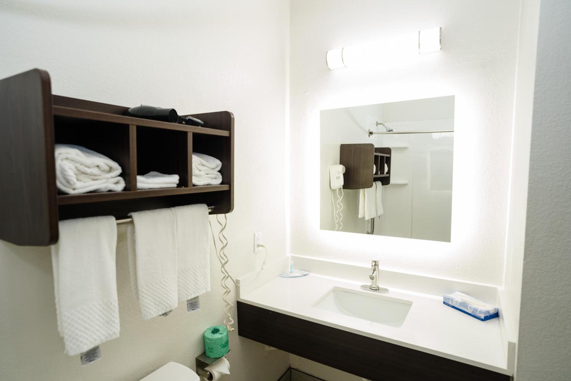 MainStay Suites Knoxville Airport photo 54
