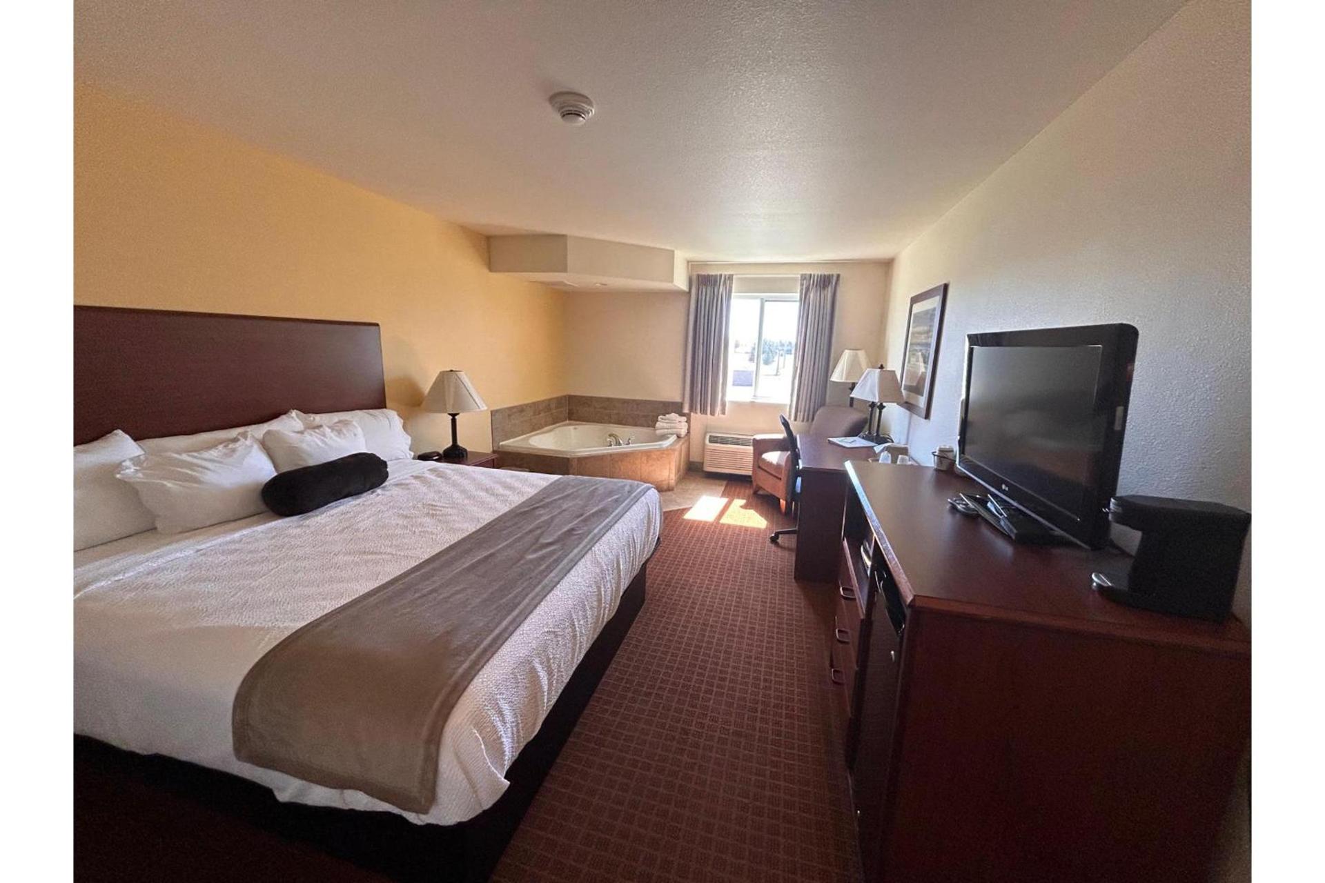 Park View Inn & Suites, Hoisington photo 11
