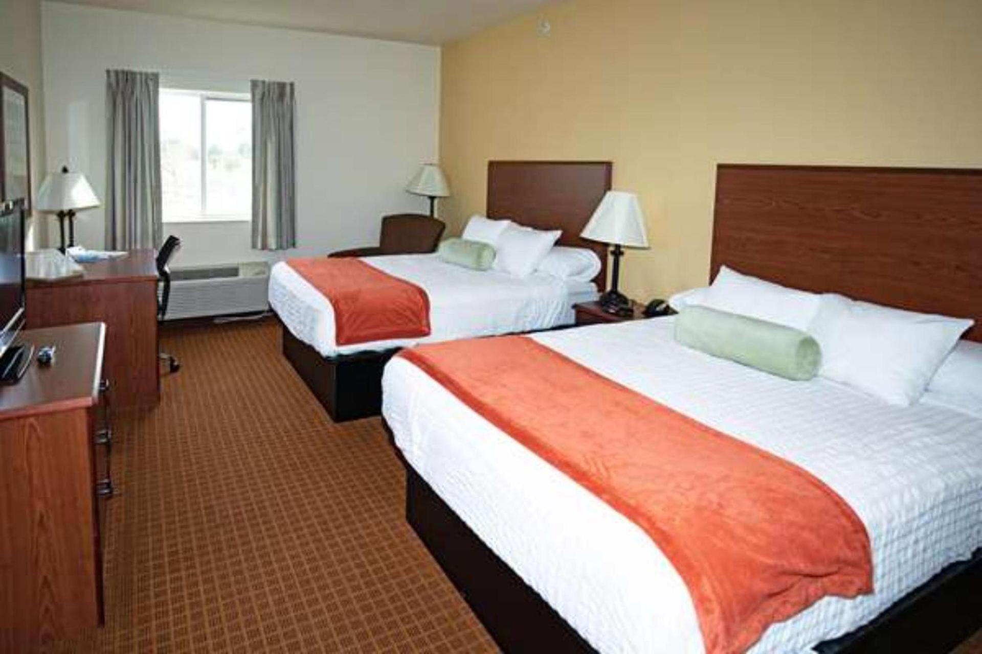 Park View Inn & Suites, Hoisington photo 25