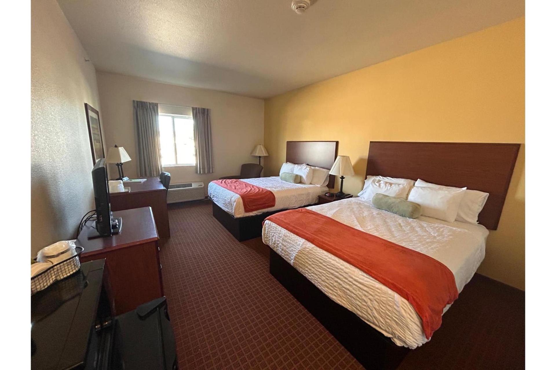 Park View Inn & Suites, Hoisington photo 23