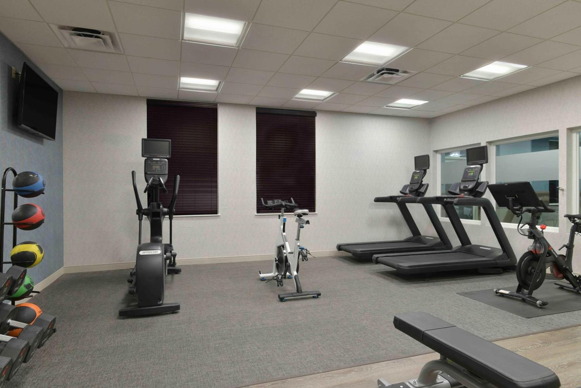 Hampton Inn Lewiston-Auburn photo 49