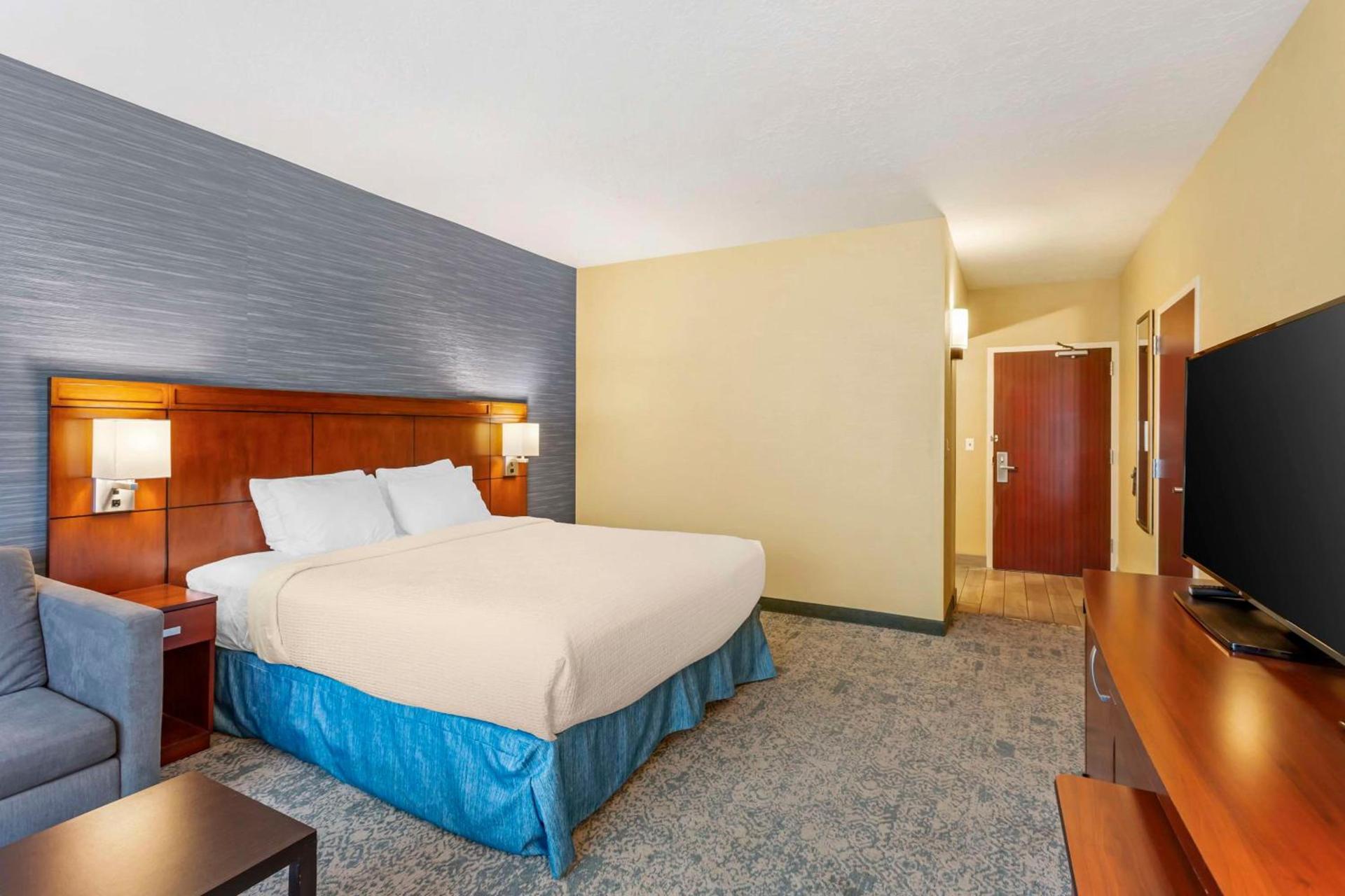 Best Western Plus Provo University Inn photo 10