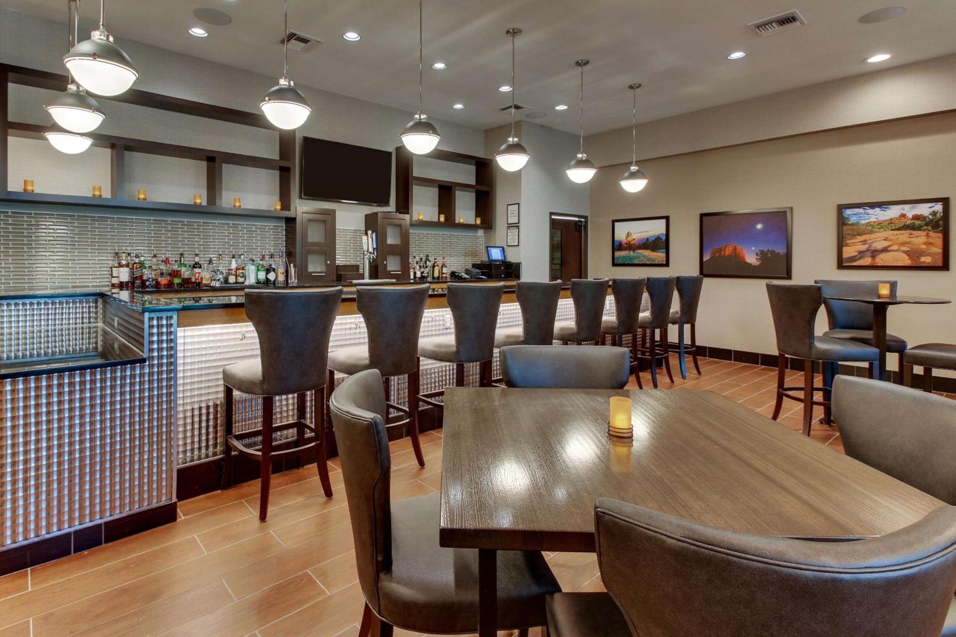Drury Inn & Suites Phoenix Happy Valley photo 14