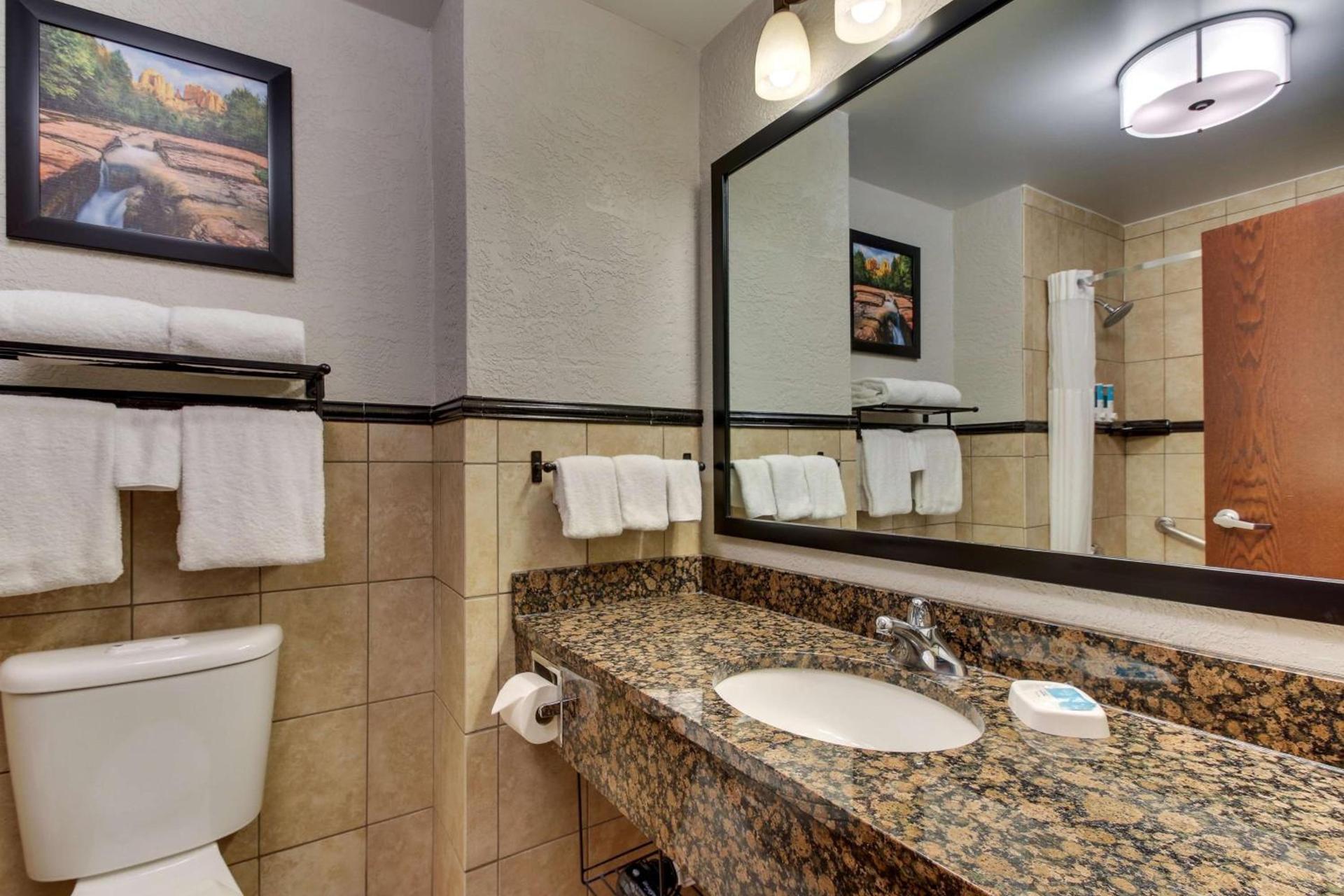 Drury Inn & Suites Phoenix Happy Valley photo 48