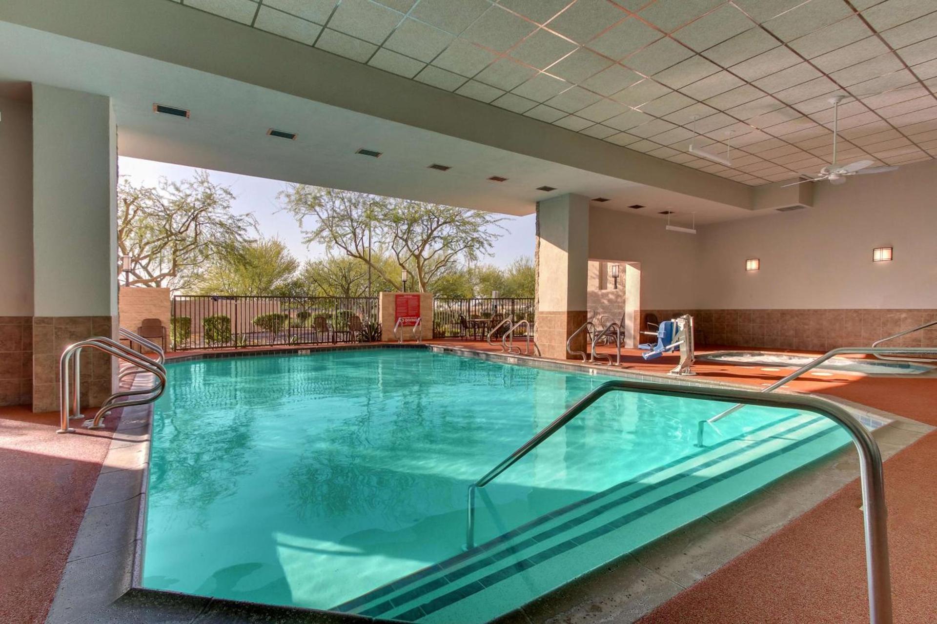 Drury Inn & Suites Phoenix Happy Valley photo 56