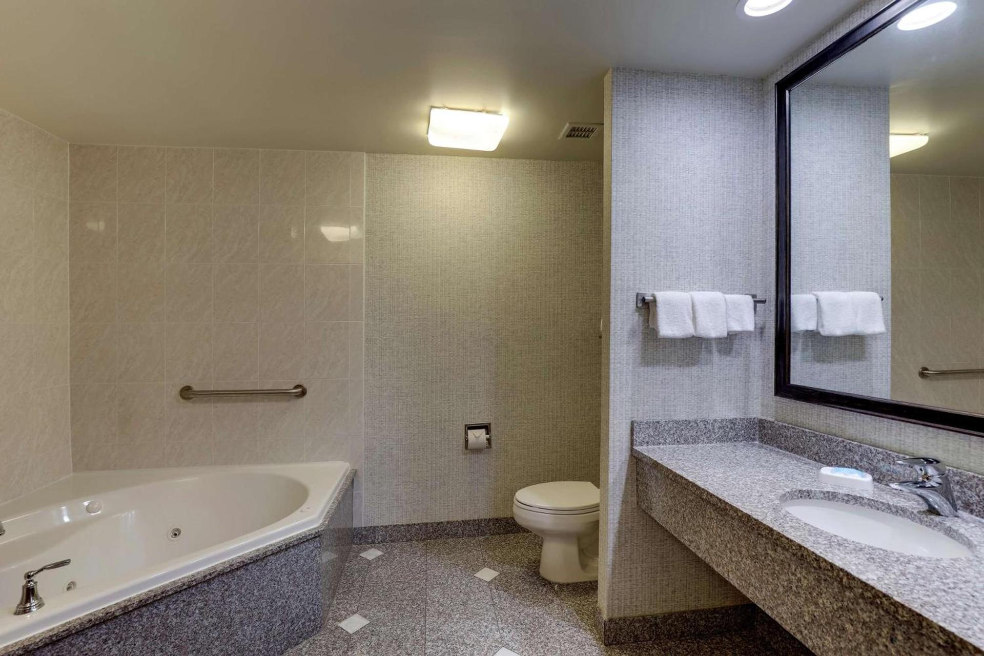 Drury Inn & Suites Montgomery photo 17