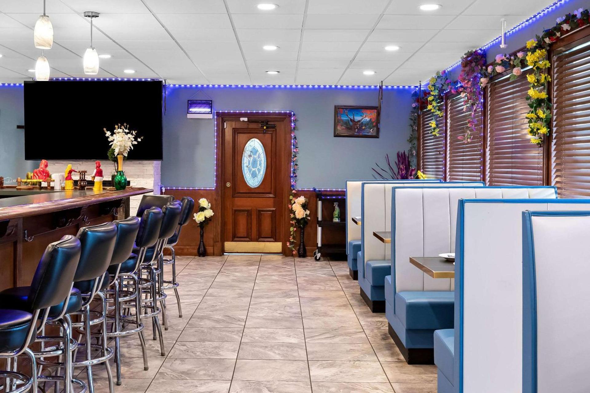Quality Inn Austintown-Youngstown West photo 34