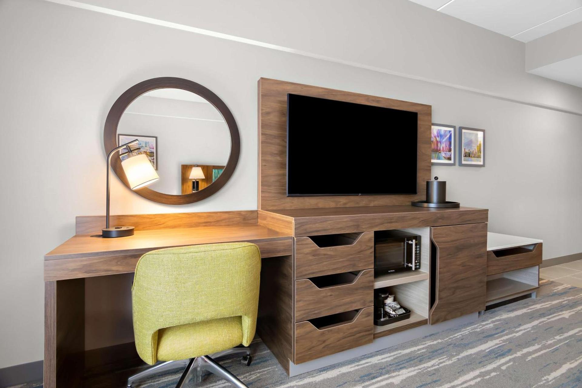 Hampton Inn & Suites Chicago Medical District Uic photo 18
