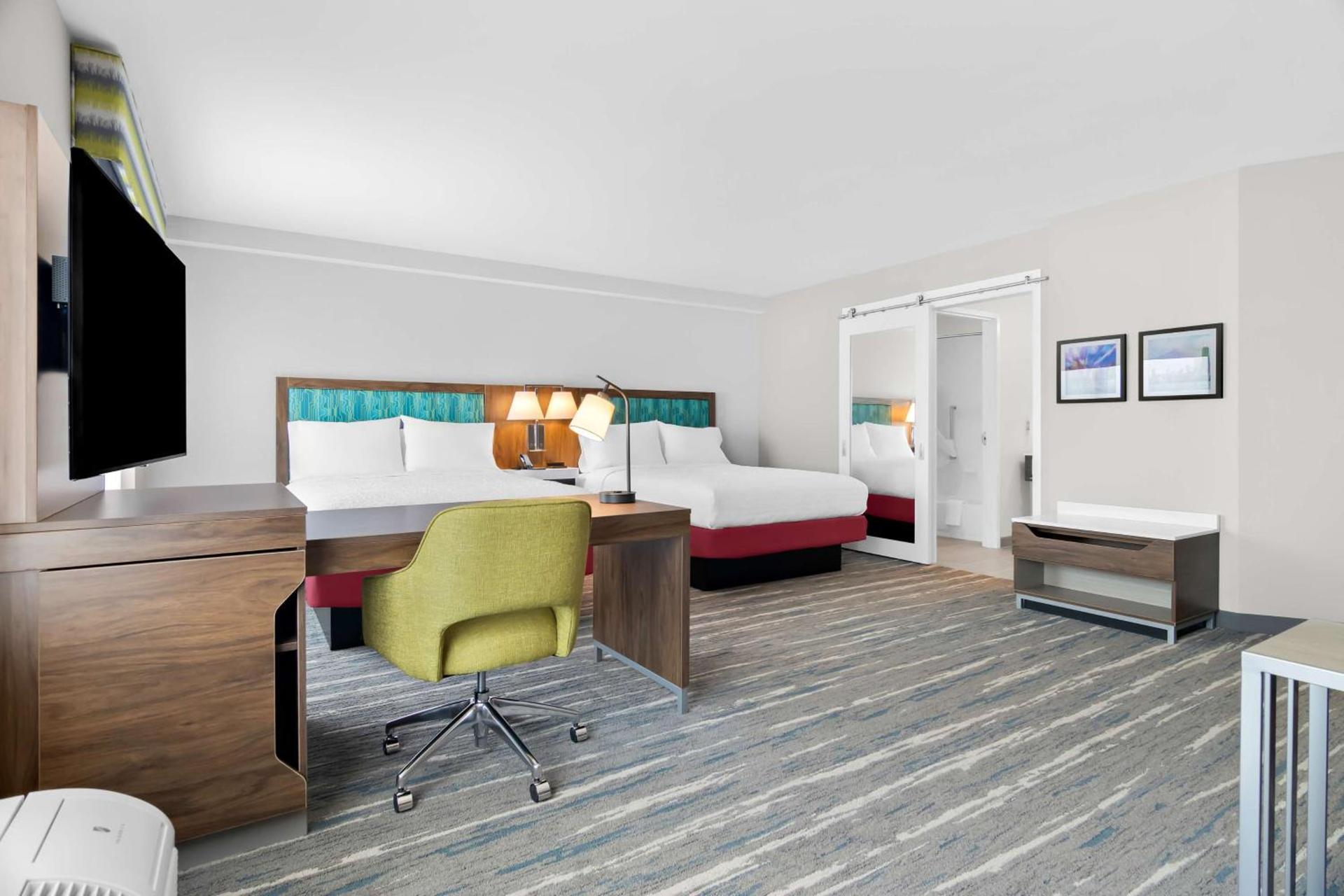 Hampton Inn & Suites Chicago Medical District Uic photo 27