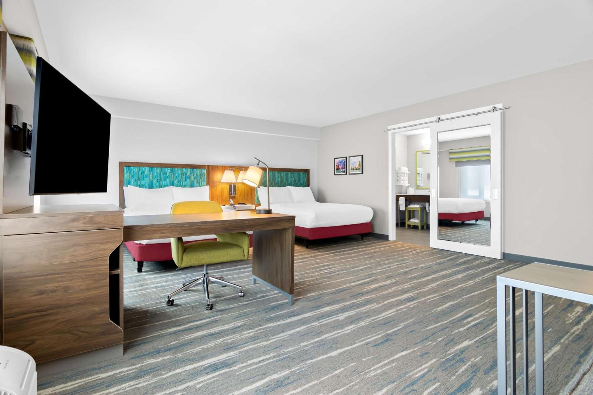 Hampton Inn & Suites Chicago Medical District Uic photo 14