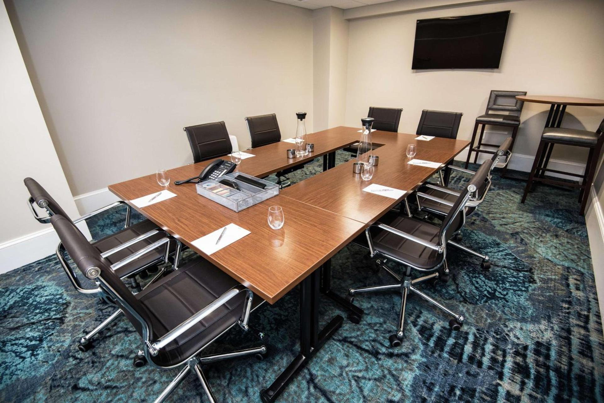 Redmont Hotel Birmingham - Curio Collection by Hilton photo 42