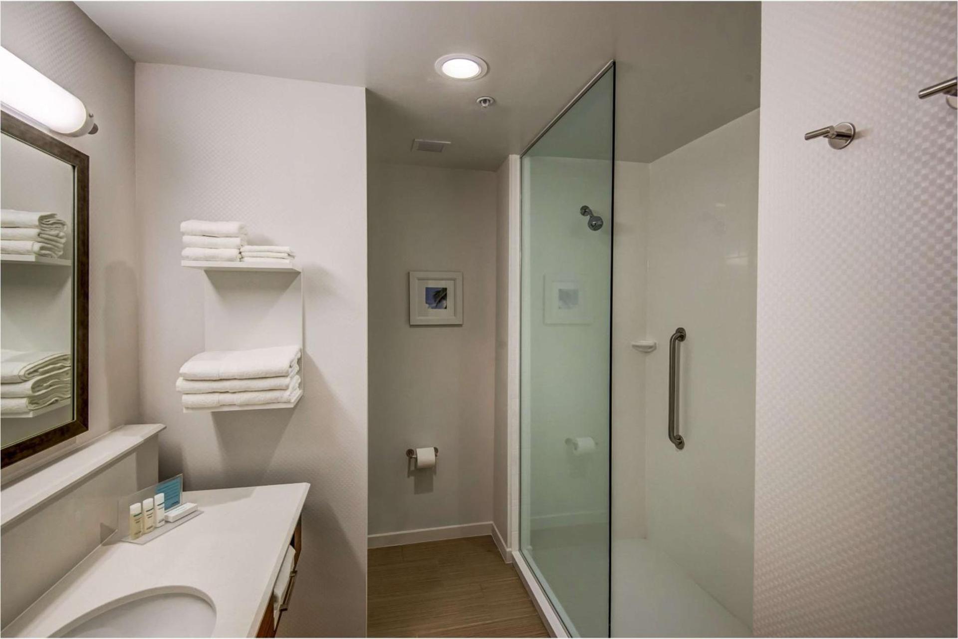 Hampton Inn Plant City photo 31