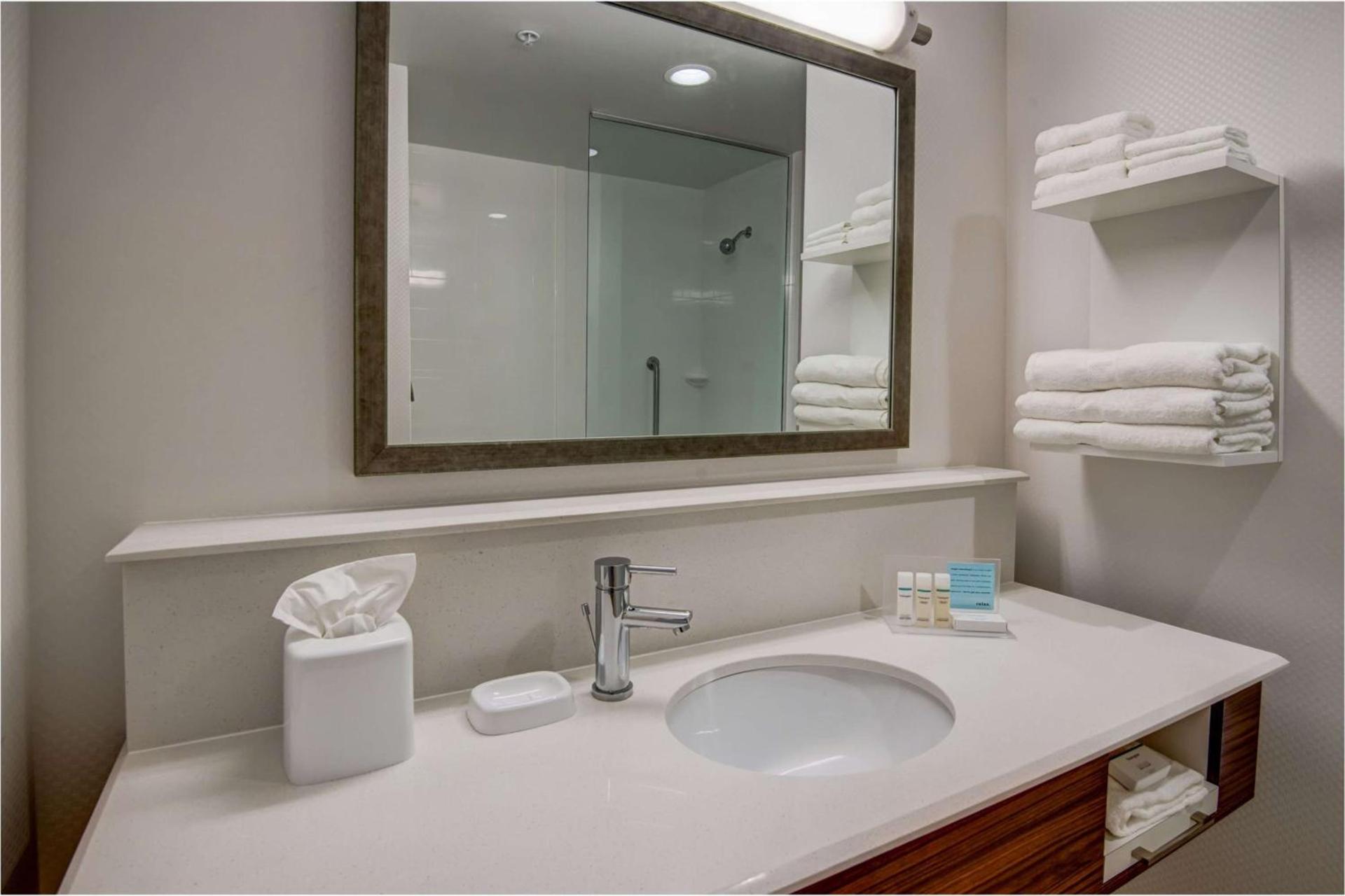 Hampton Inn Plant City photo 30