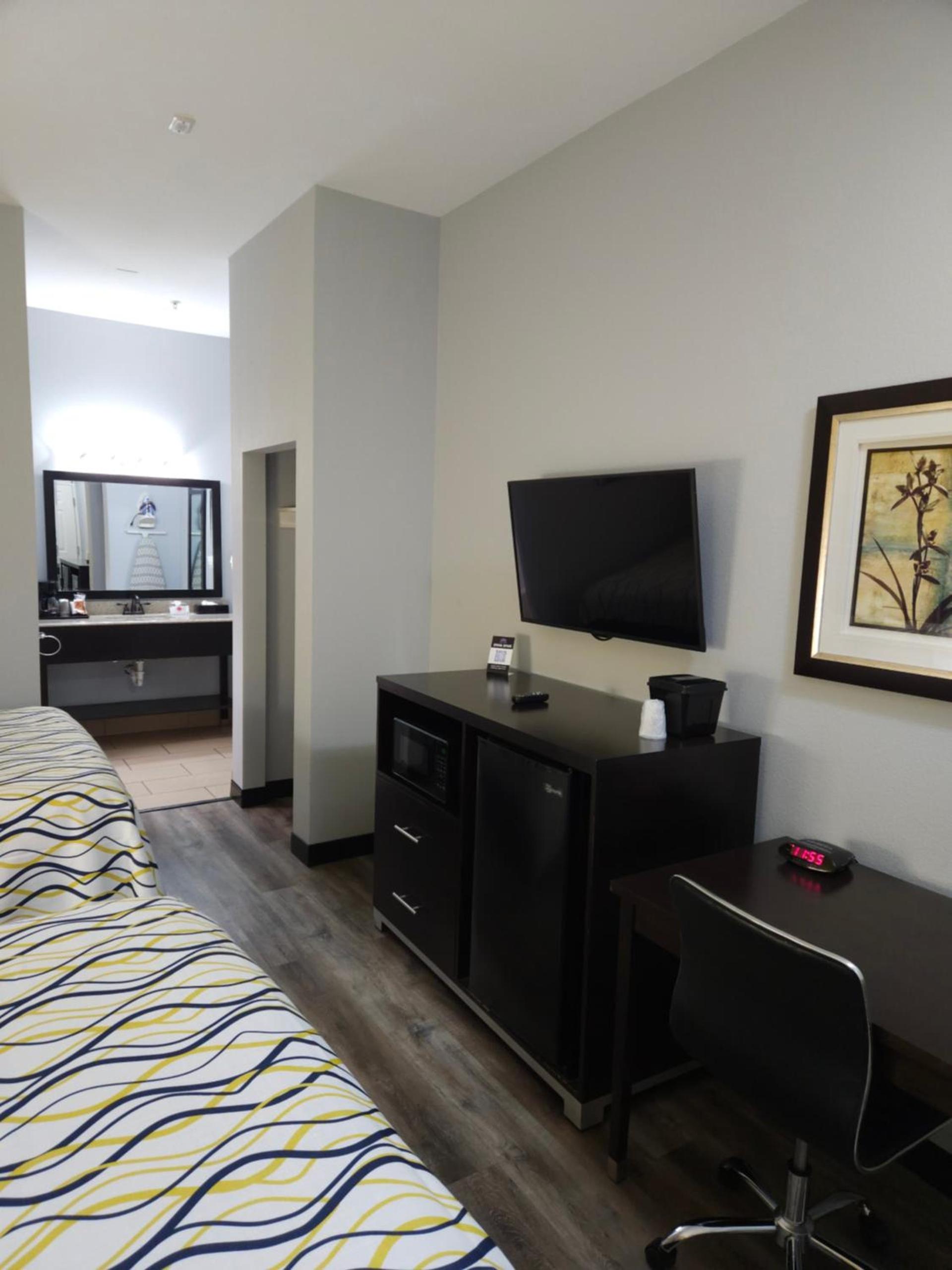 Executive Inn and Suites Tyler photo 10