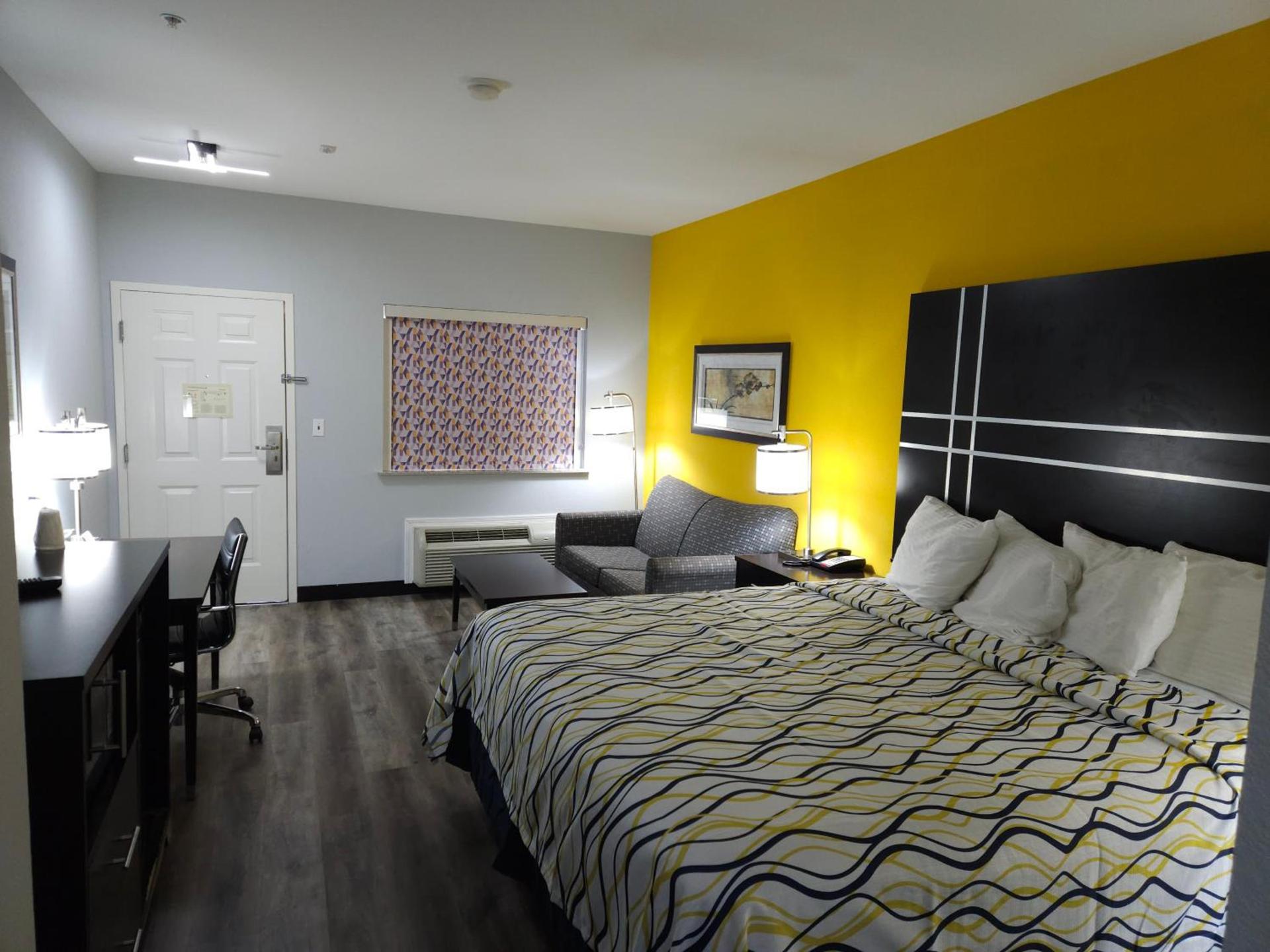 Executive Inn and Suites Tyler photo 9