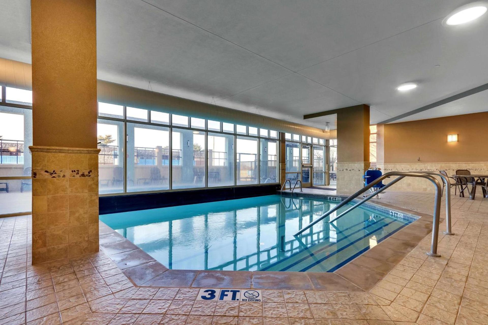 Drury Inn & Suites Sikeston photo 18