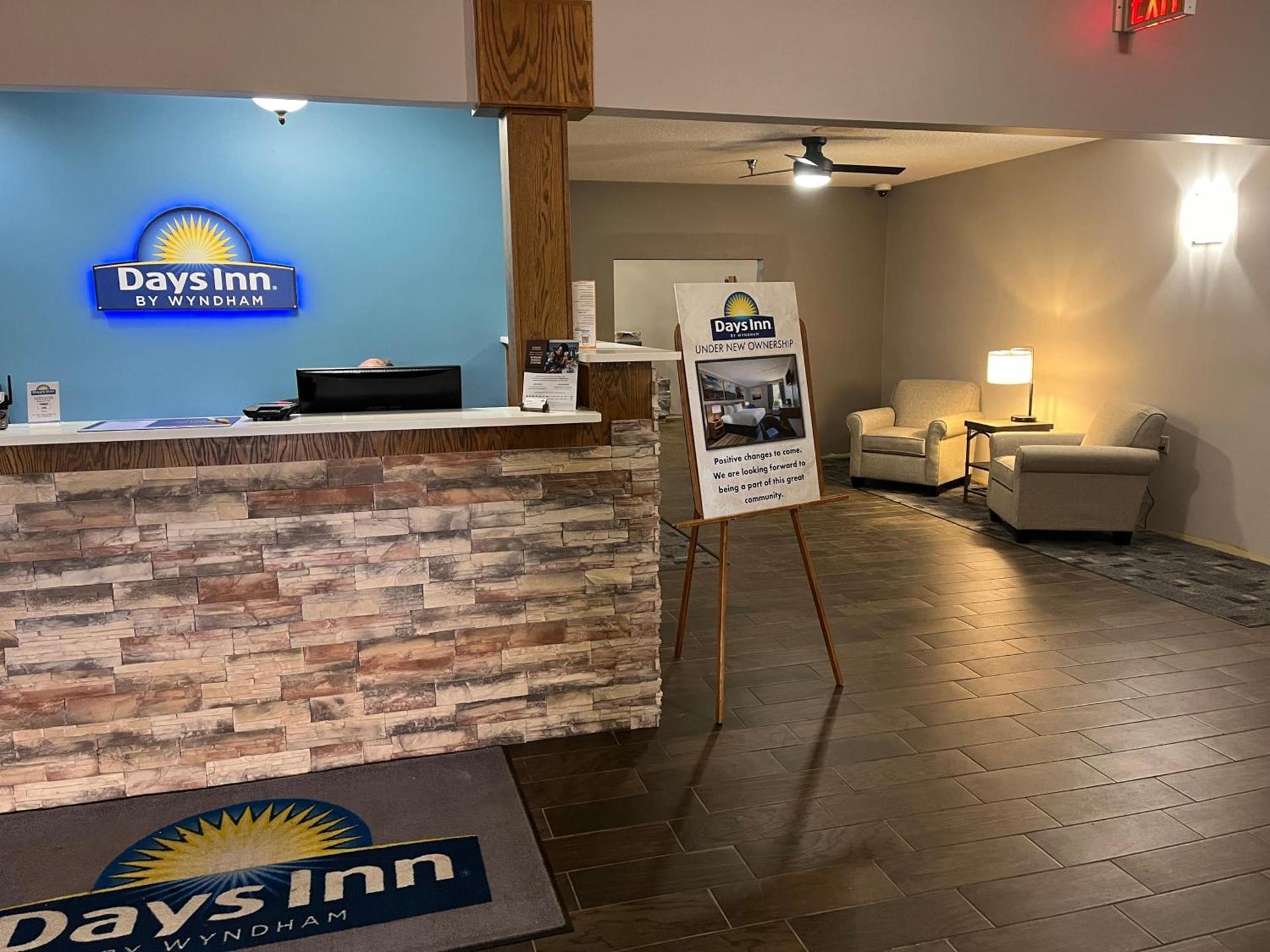 Days Inn by Wyndham Hutchinson photo 27