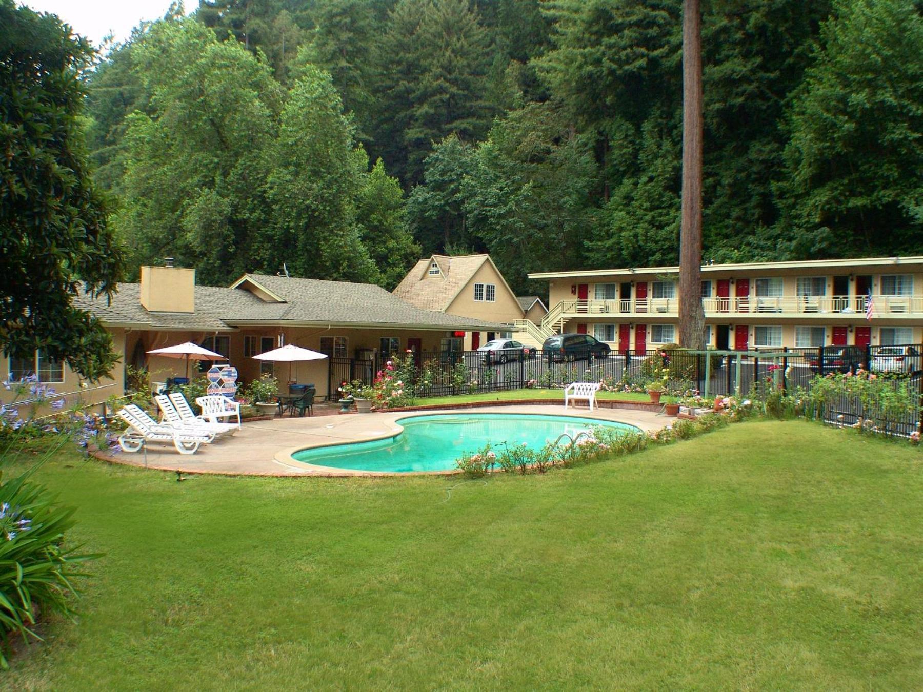 Quality Inn & Suites Santa Cruz Mountains photo 2