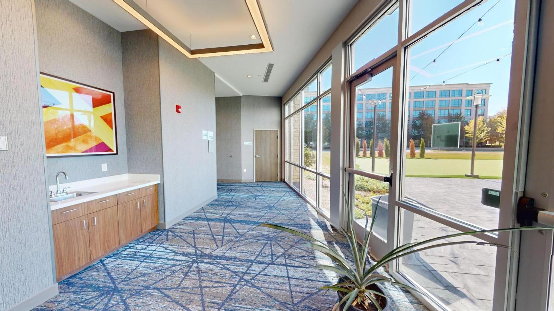 Holiday Inn Express & Suites Chicago Schaumburg, an IHG Hotel photo 68