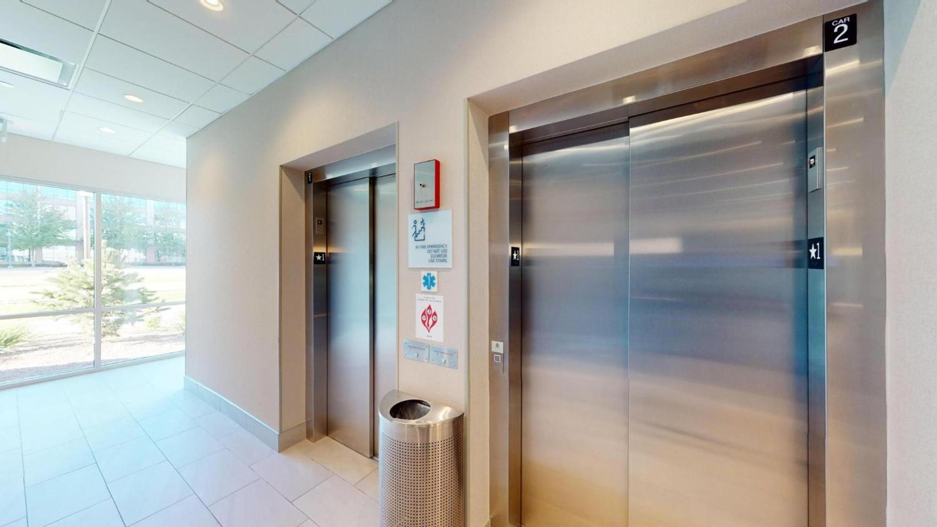 Holiday Inn Express & Suites Chicago Schaumburg, an IHG Hotel photo 72