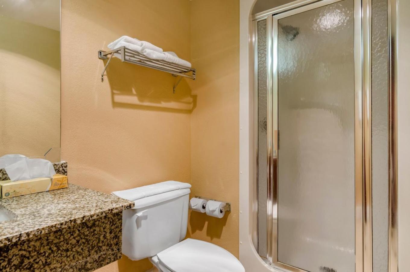 Precious Hotel photo 13