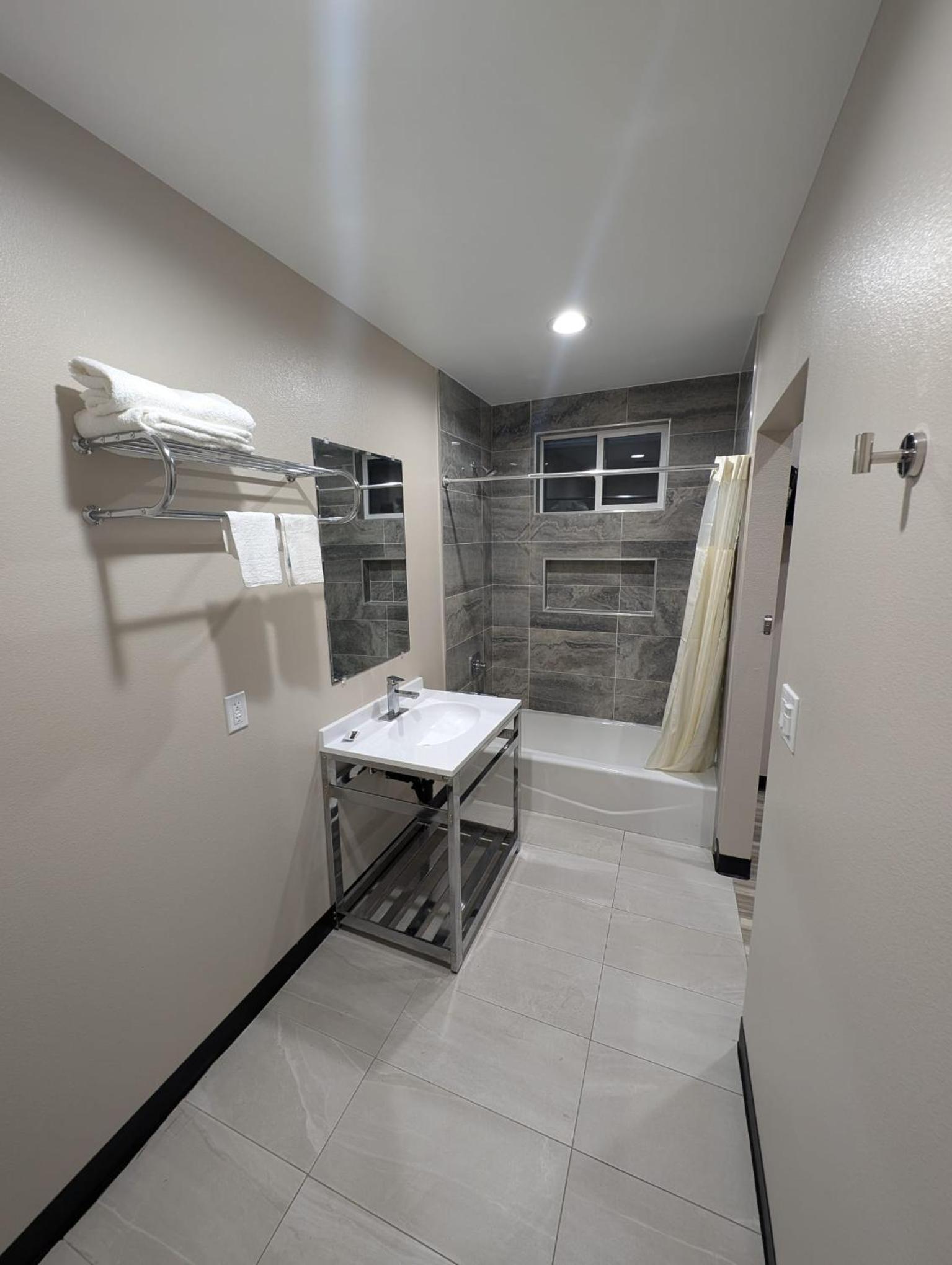 Star Inn Hotel photo 5