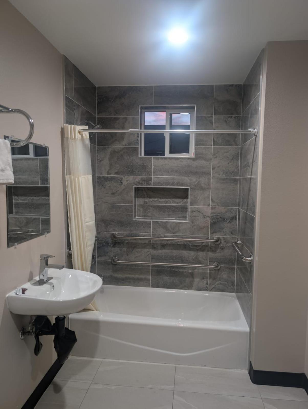 Star Inn Hotel photo 7