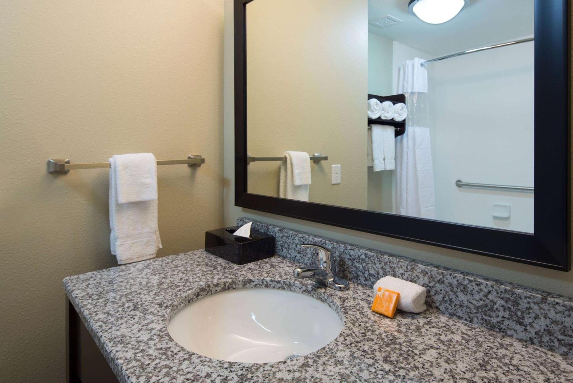 La Quinta by Wyndham Ocean City photo 21