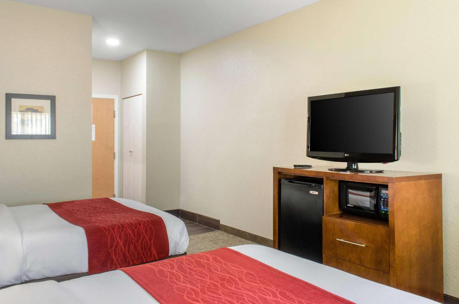 Comfort Inn & Suites Covington - Mandeville photo 24