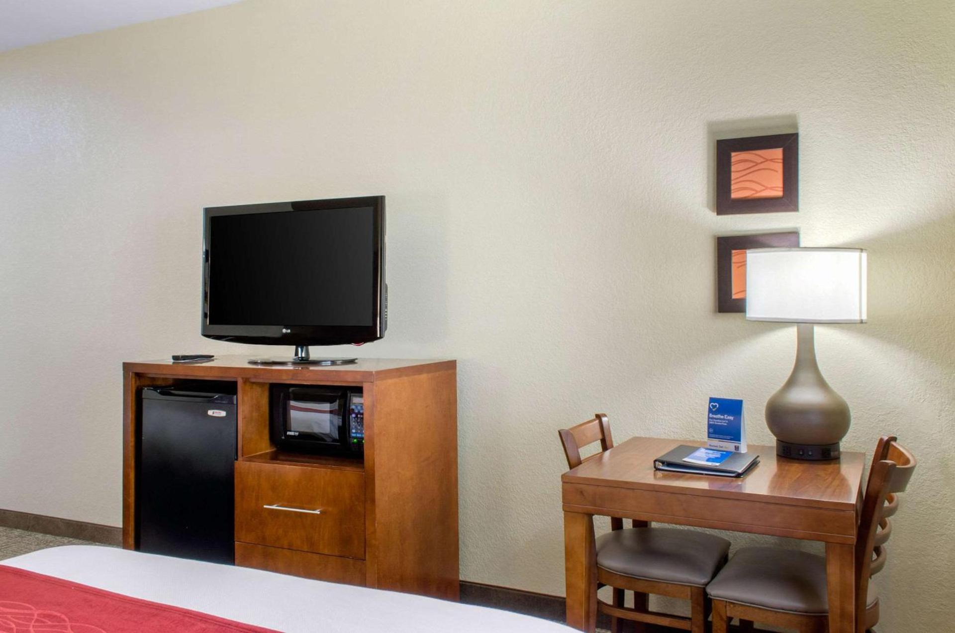Comfort Inn & Suites Covington - Mandeville photo 26