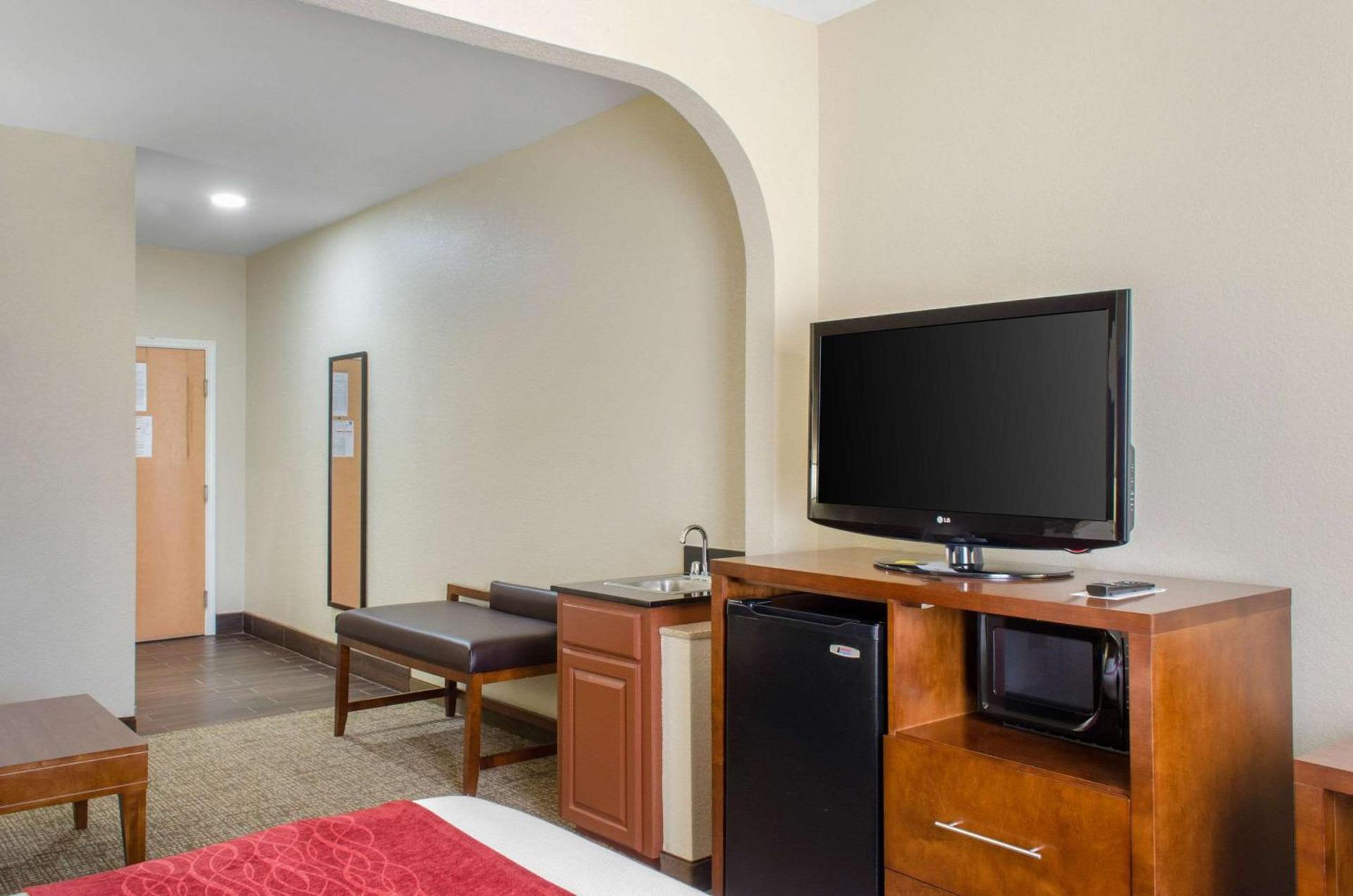Comfort Inn & Suites Covington - Mandeville photo 32